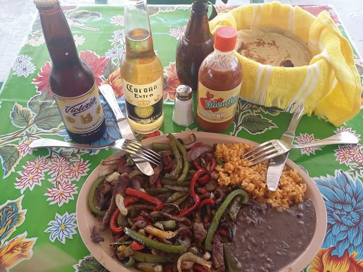 la playita cocina economica image 7