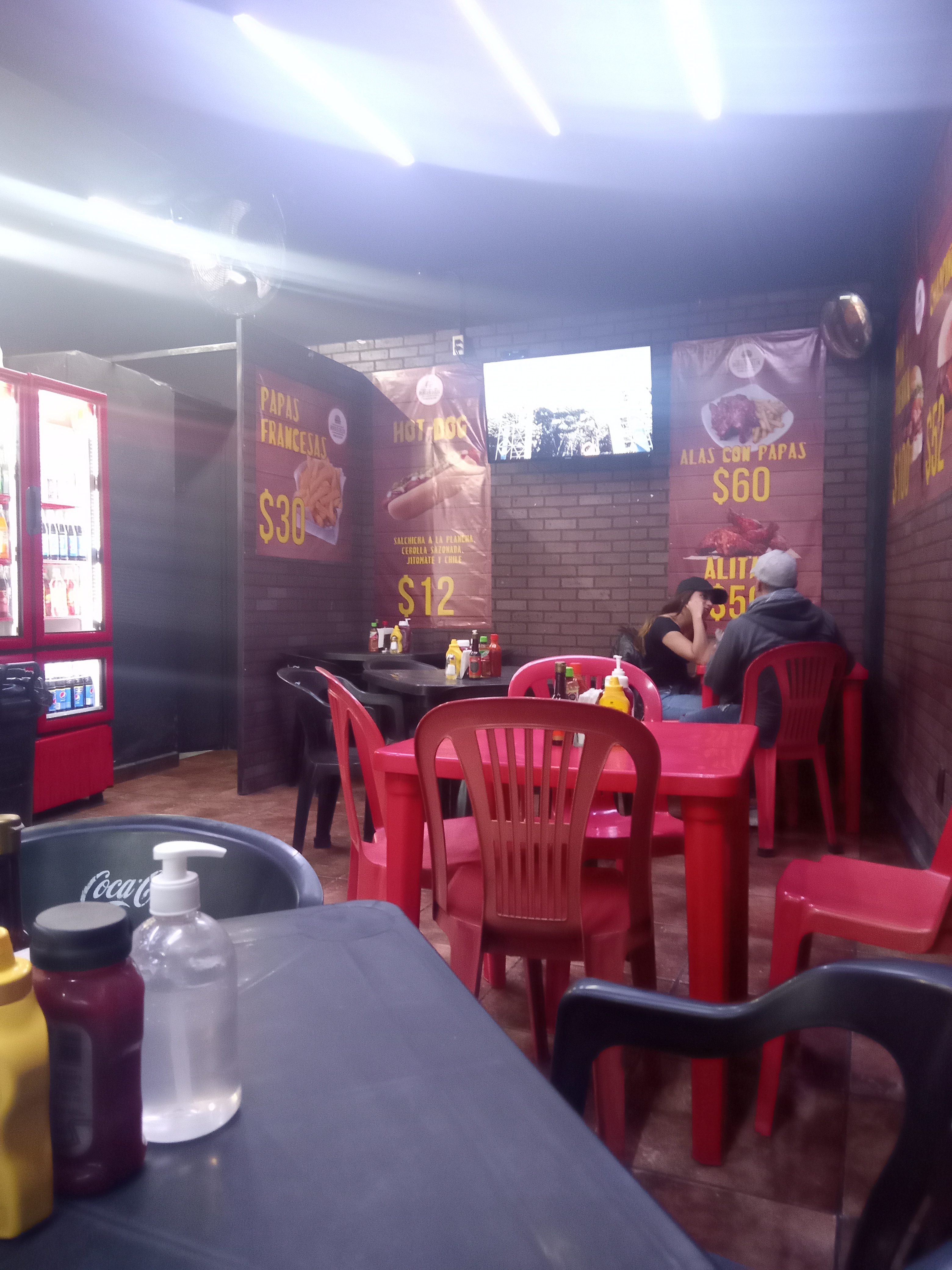 burger Delix image 2