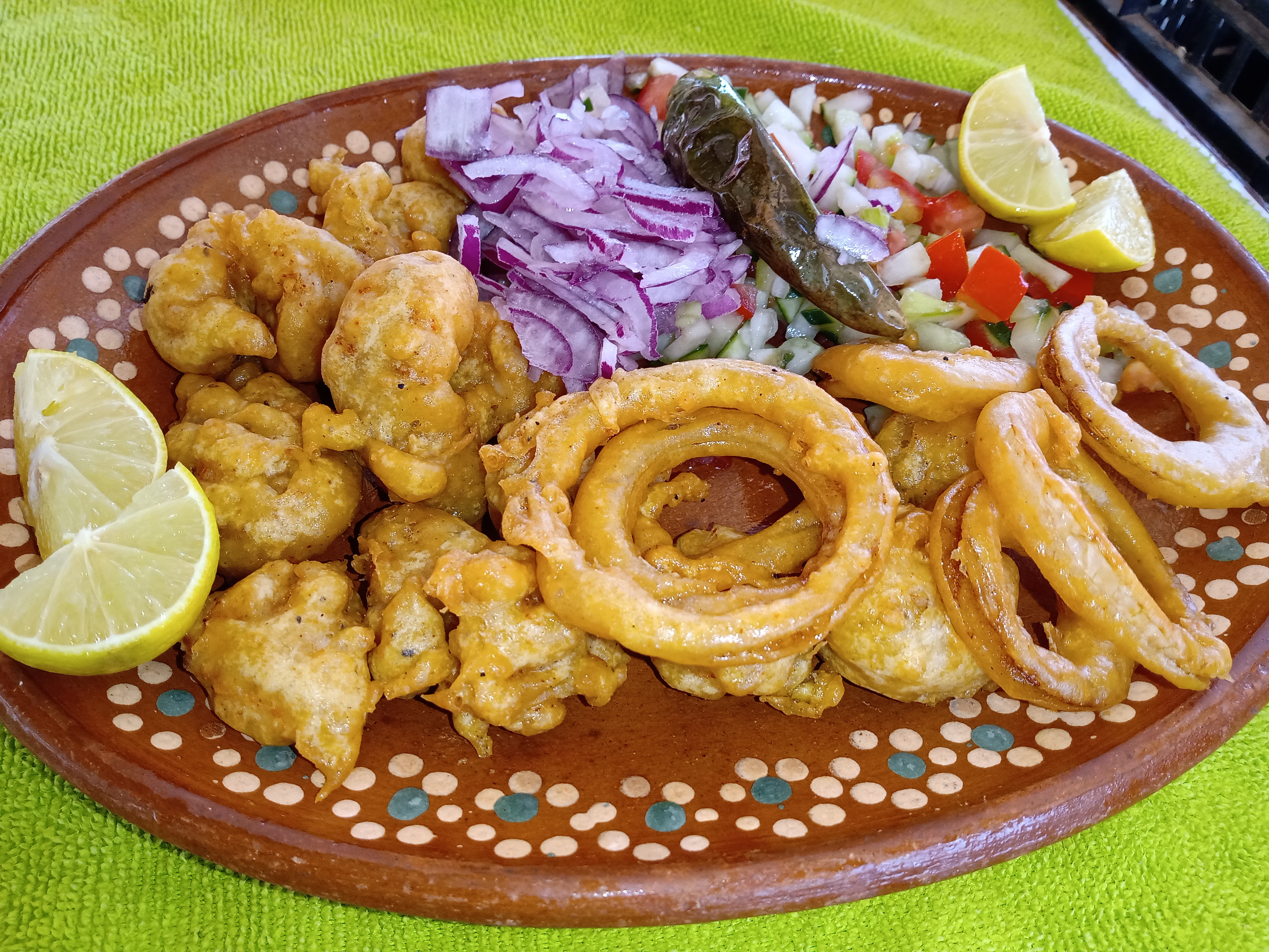 Mariscos guayaco's & desayunos image 8