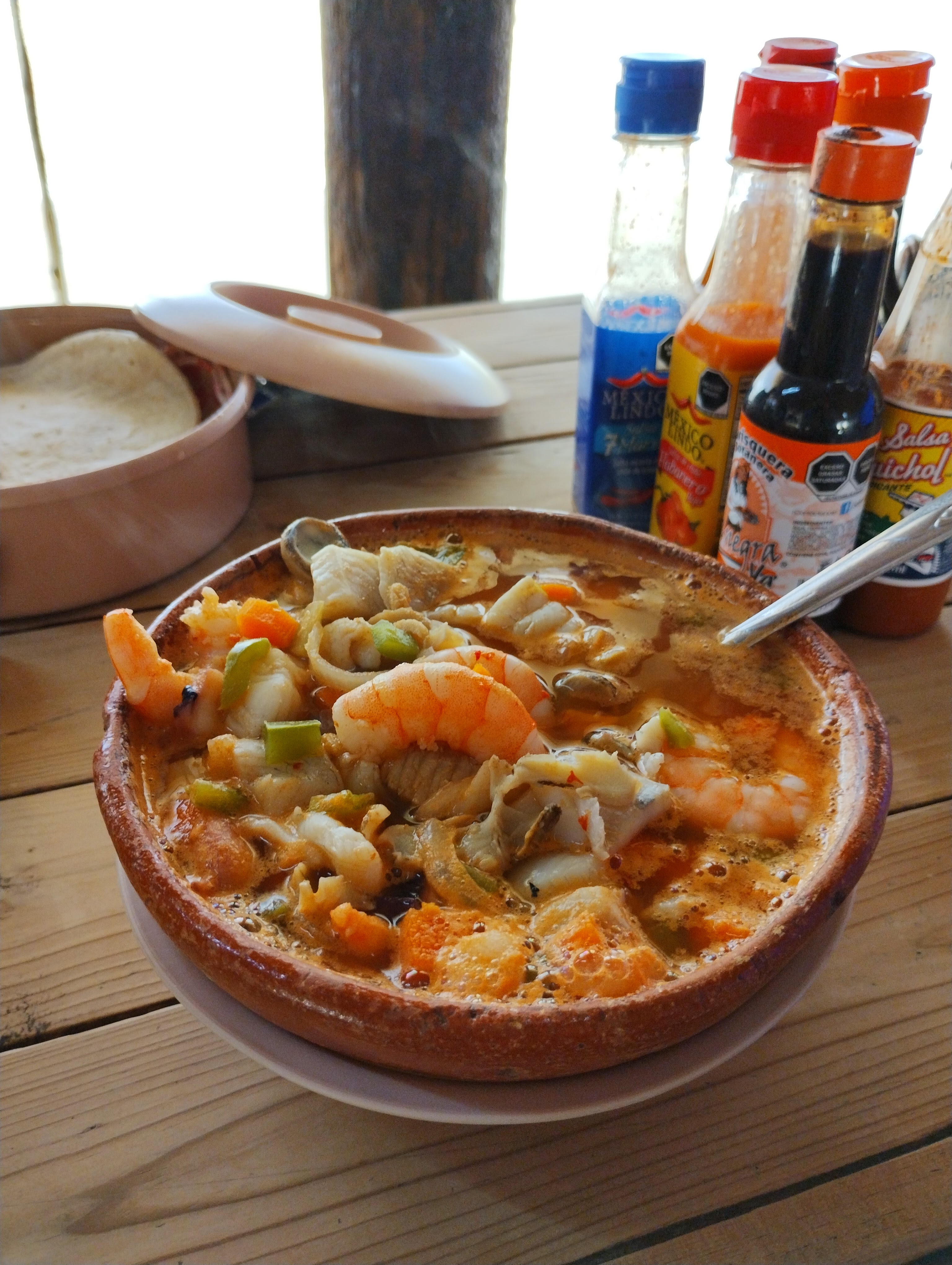 Mariscos guayaco's & desayunos image 10