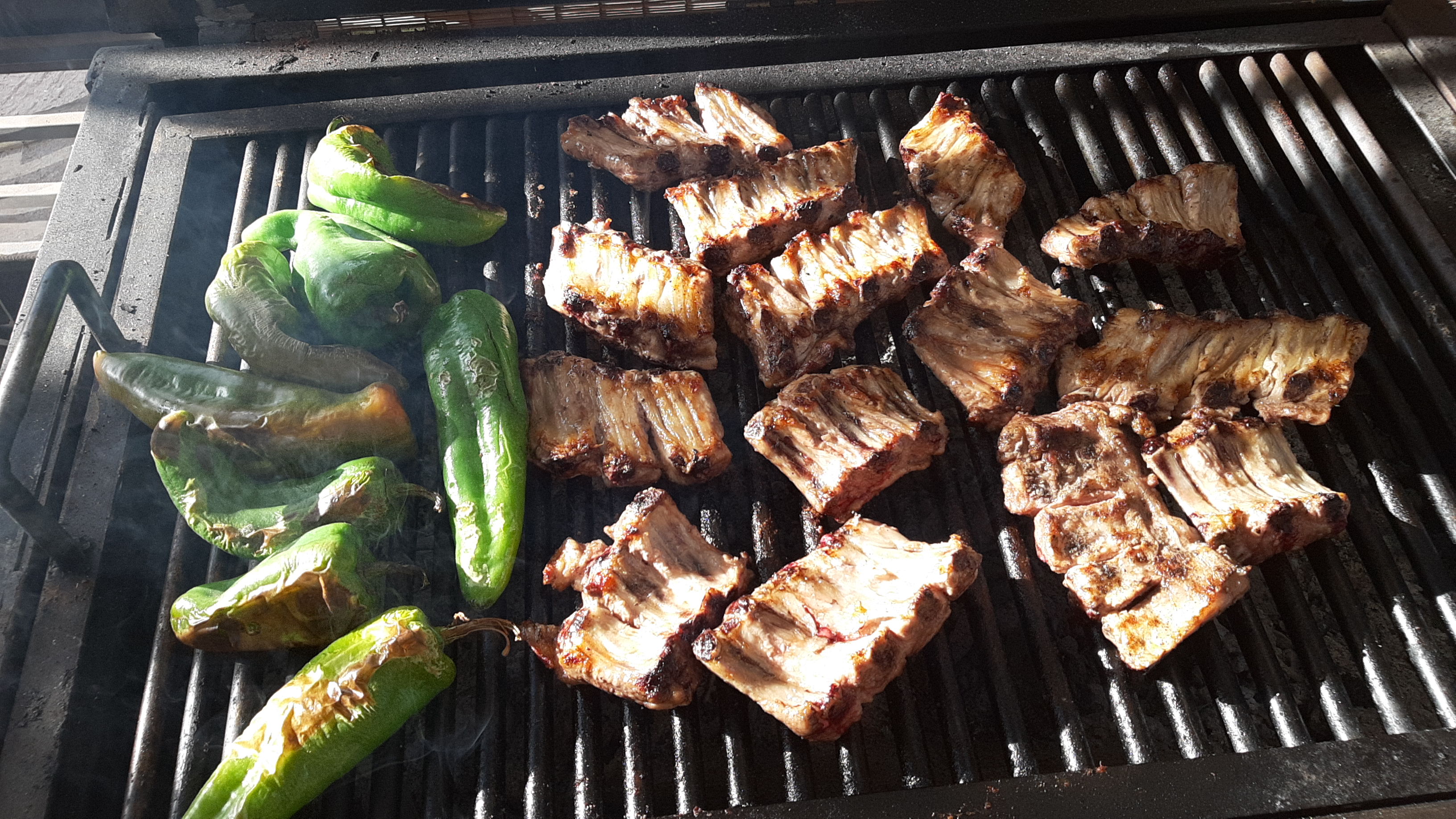 42-24 Ribs & Wurst image 4