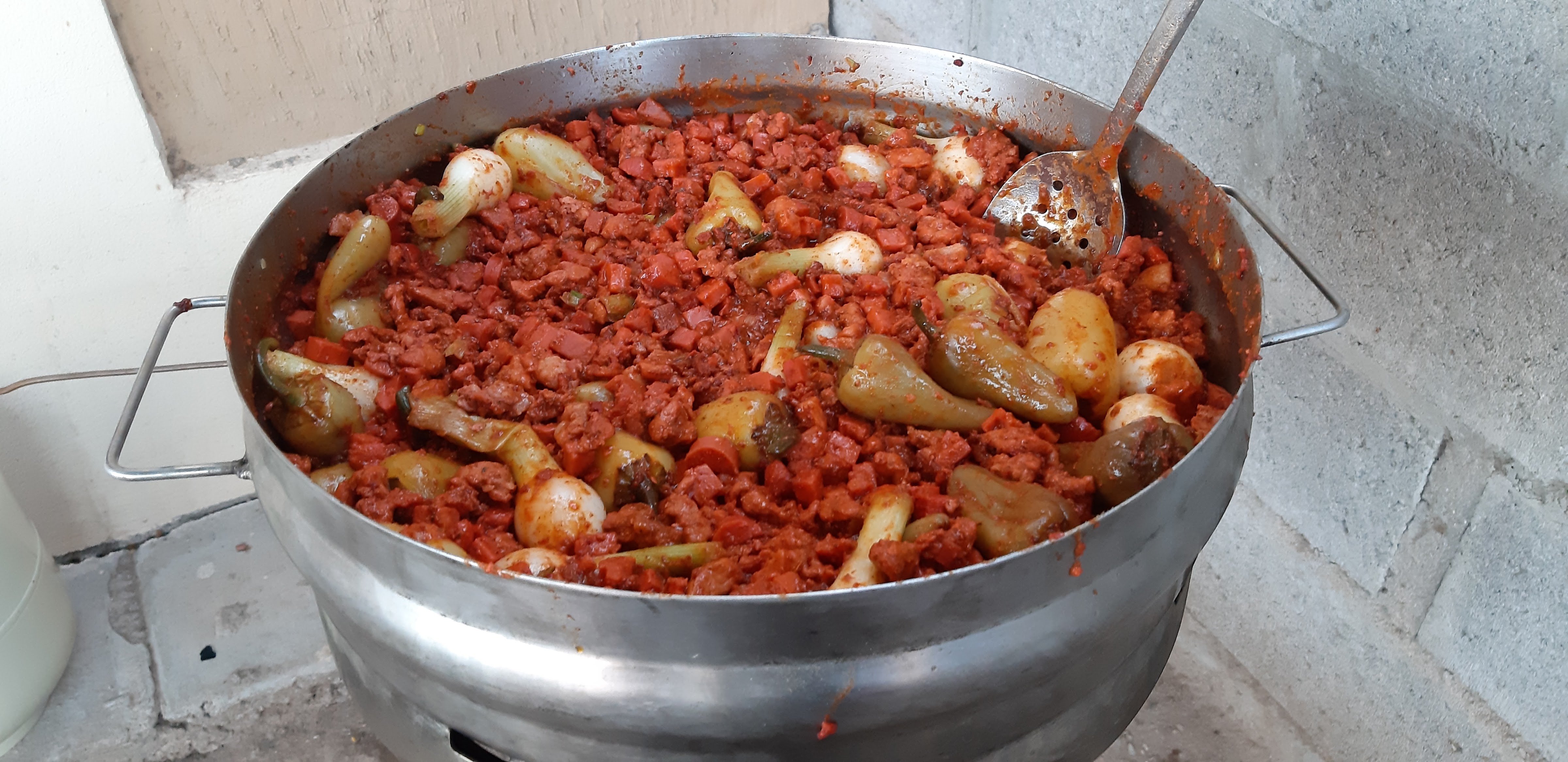 42-24 Ribs & Wurst image 8