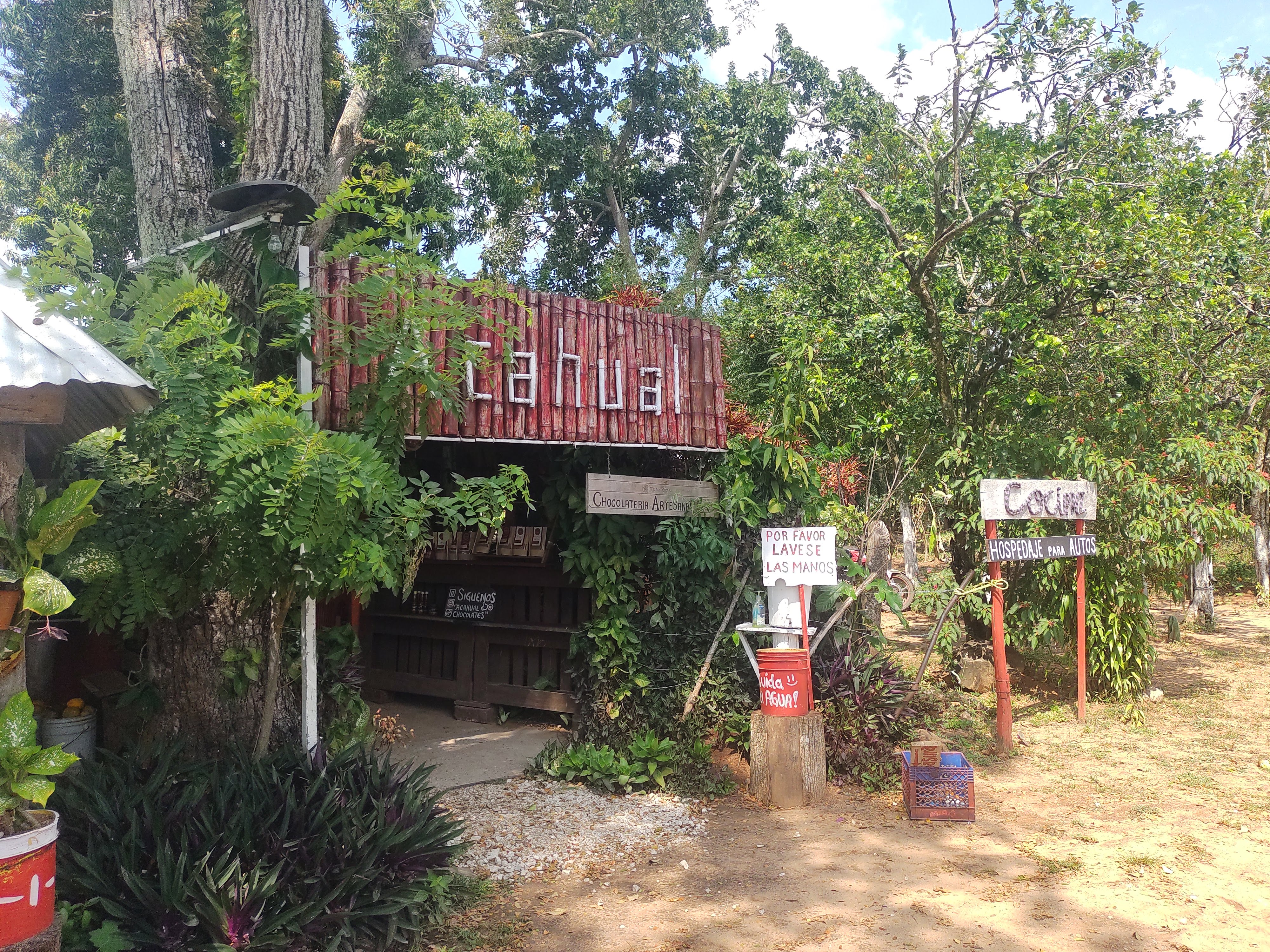 Acahual Chocolateria tradicional y comedor image 8