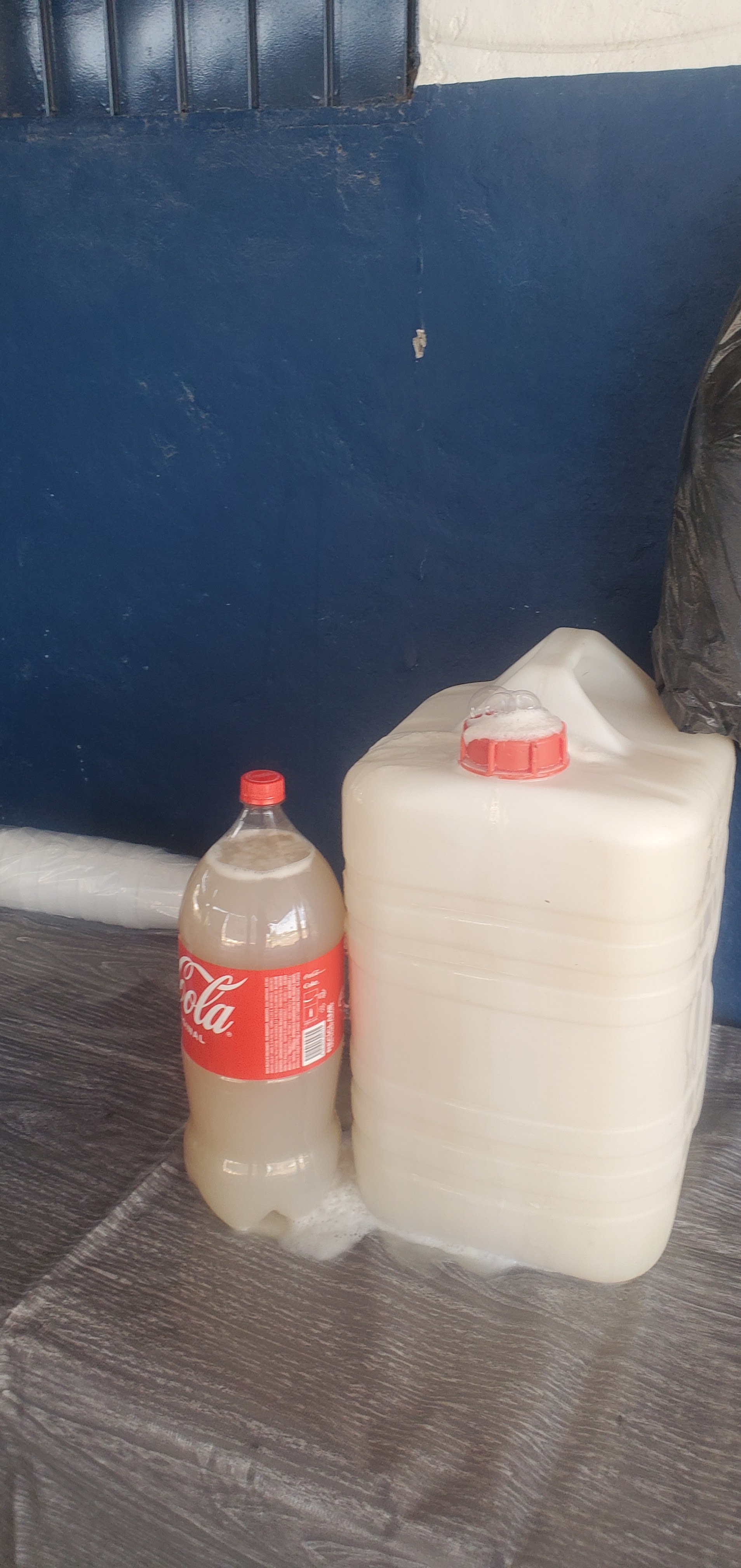 Doña mari comida casera rica barbacoa y pancita de res gorditas de guisos y una variedad de bebidas incluyendo el rico pulque image 6