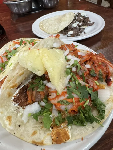 Taqueria El Pariente Suc. Calzada San Pedro image 2