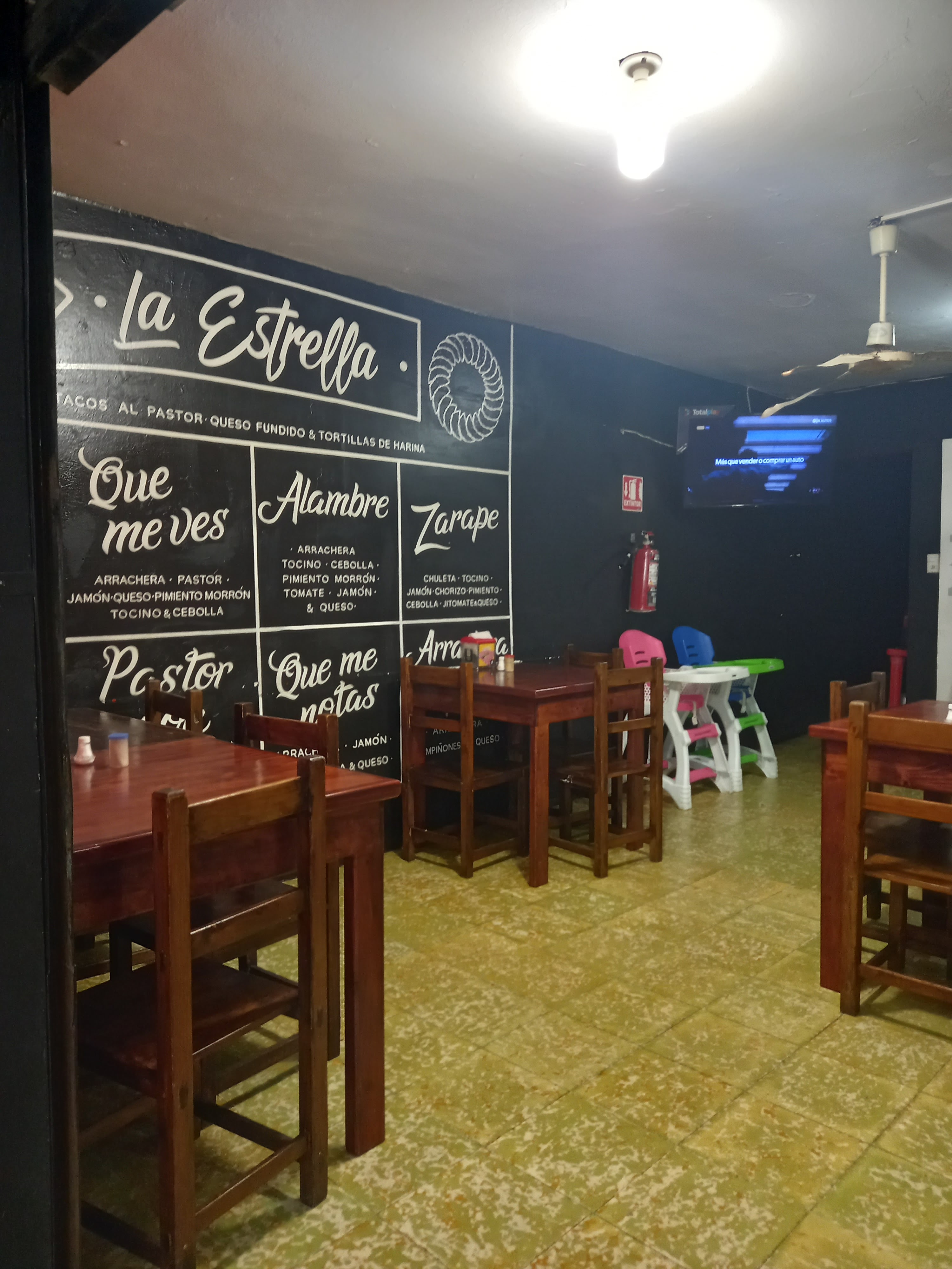 Taqueria El Pariente Suc. Calzada San Pedro image 6