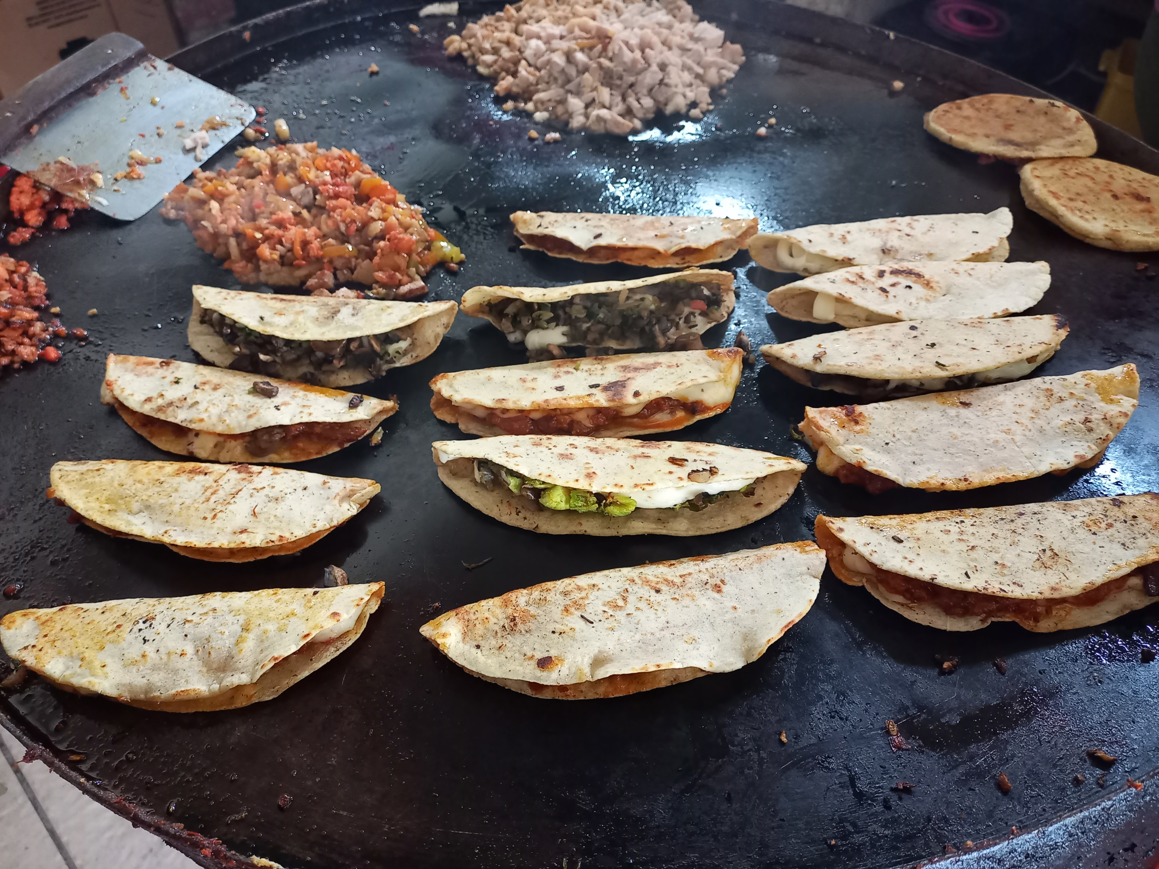 Antojitos mexicanos "Los burritos" image 2