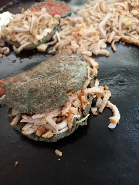 Antojitos mexicanos "Los burritos" image 3