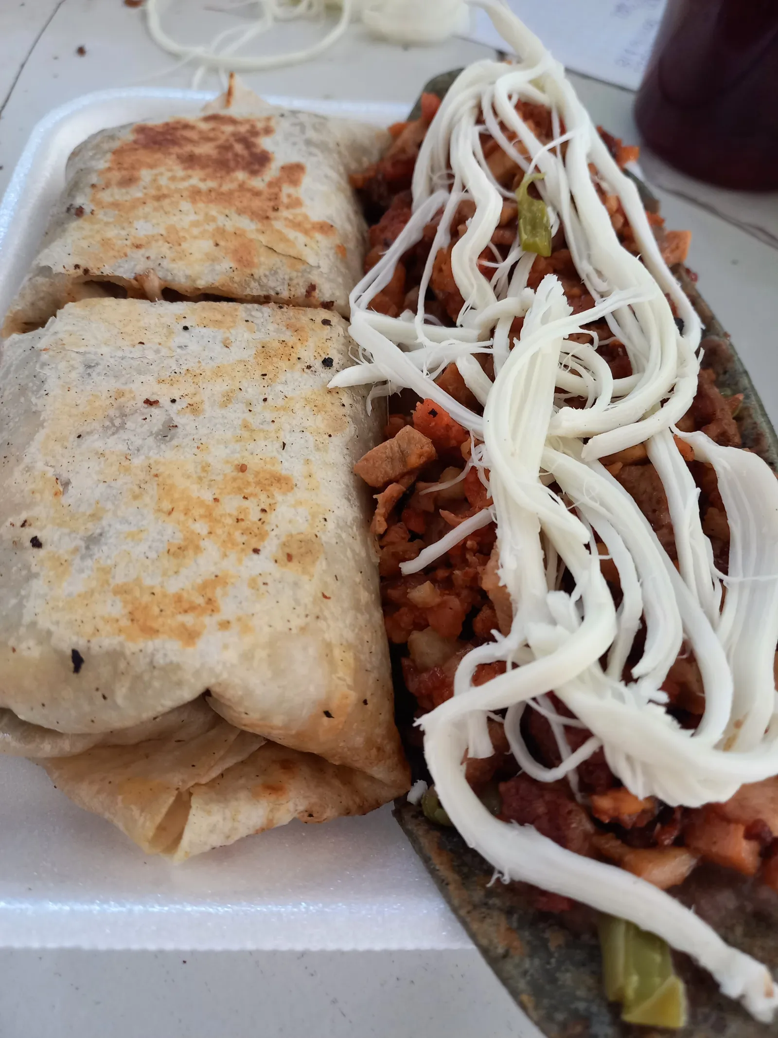 Antojitos mexicanos "Los burritos" image 4