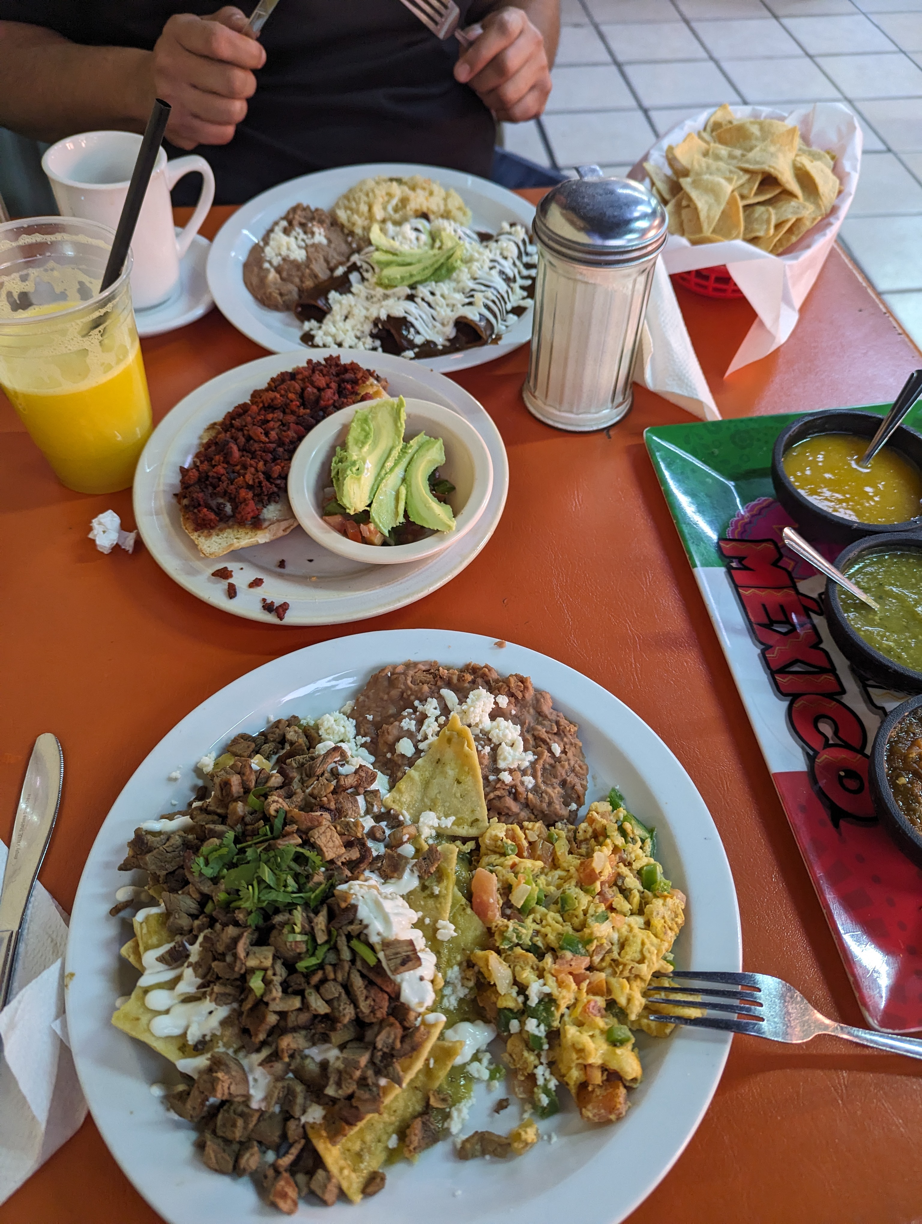 El Buen Provecho image 2