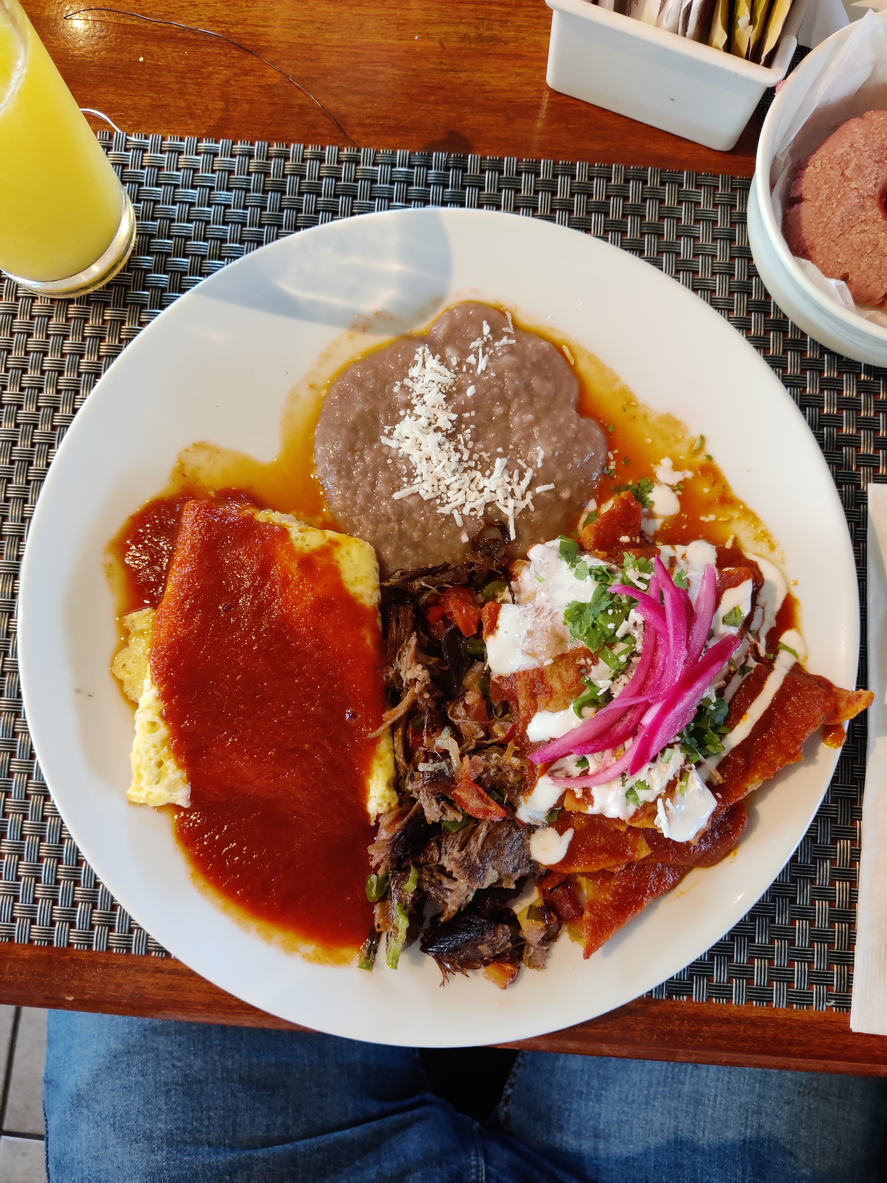 Santo Mitote Bistro Bar image 3