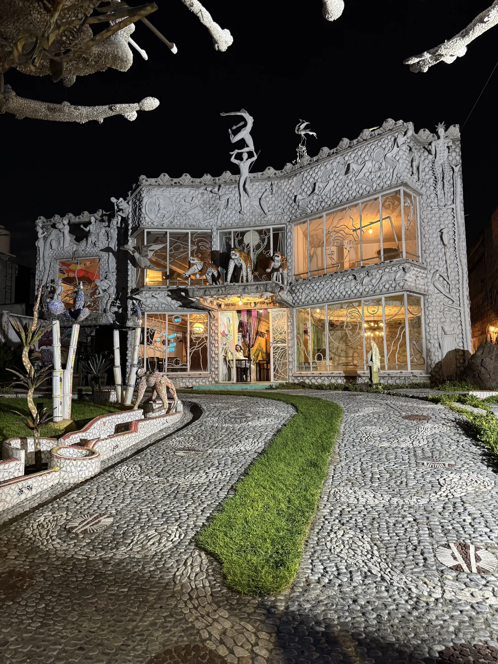 Casa de las Gárgolas image 3