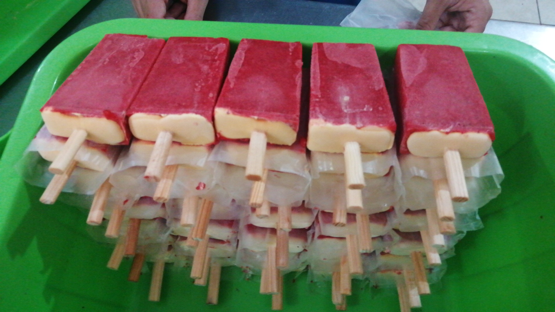 Paletería La Mich. Big Tree image 4