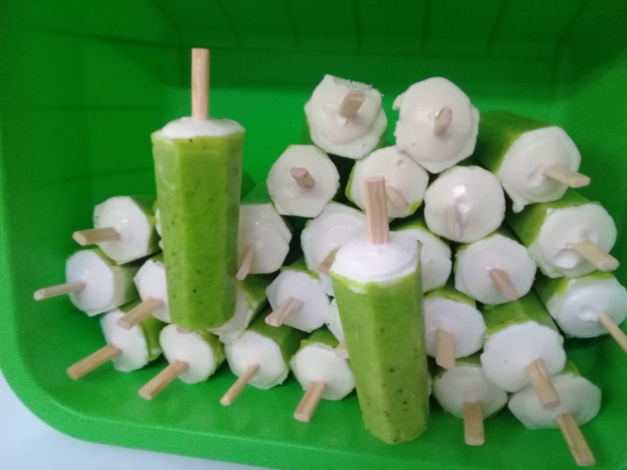 Paletería La Mich. Big Tree image 5