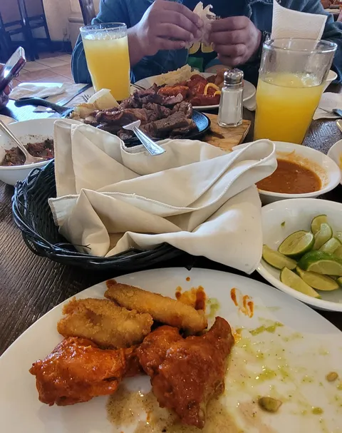Los Generales Buffets Santa Catarina image 7