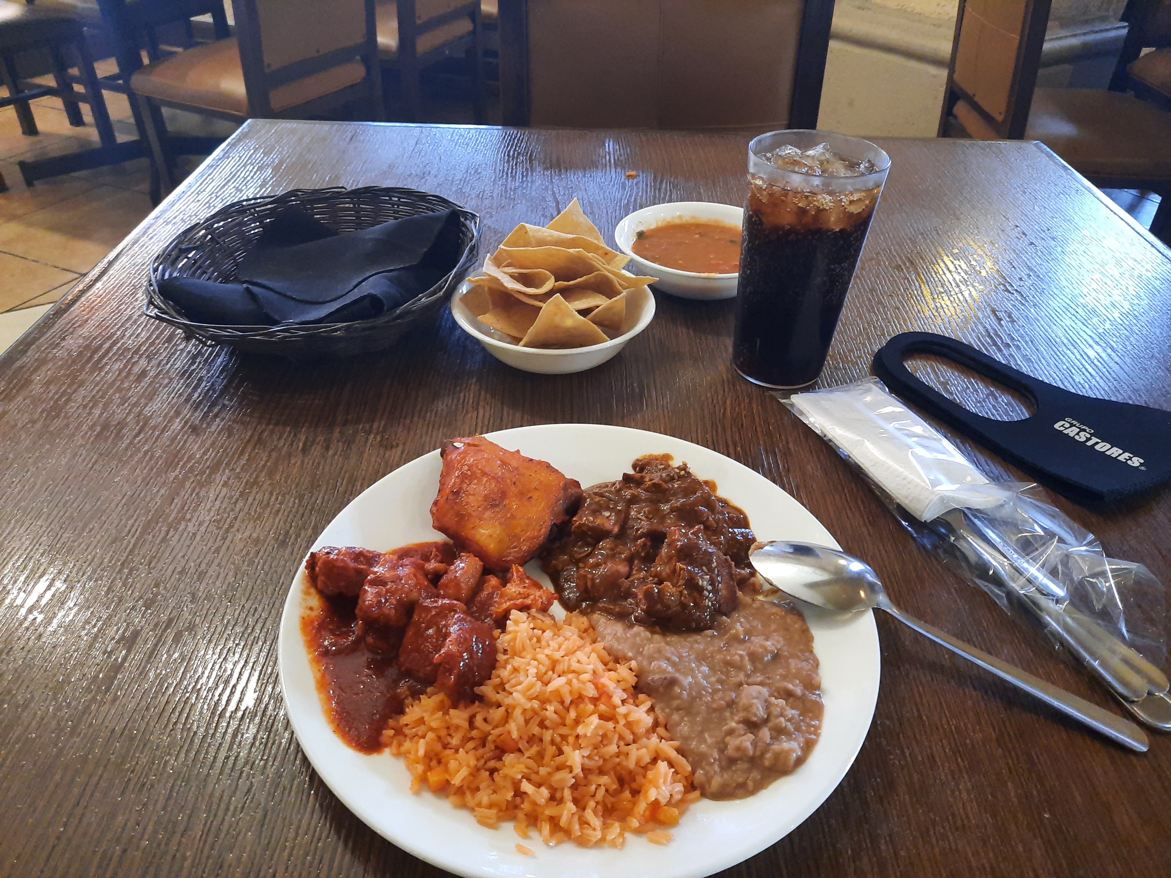 Los Generales Buffets Santa Catarina image 9