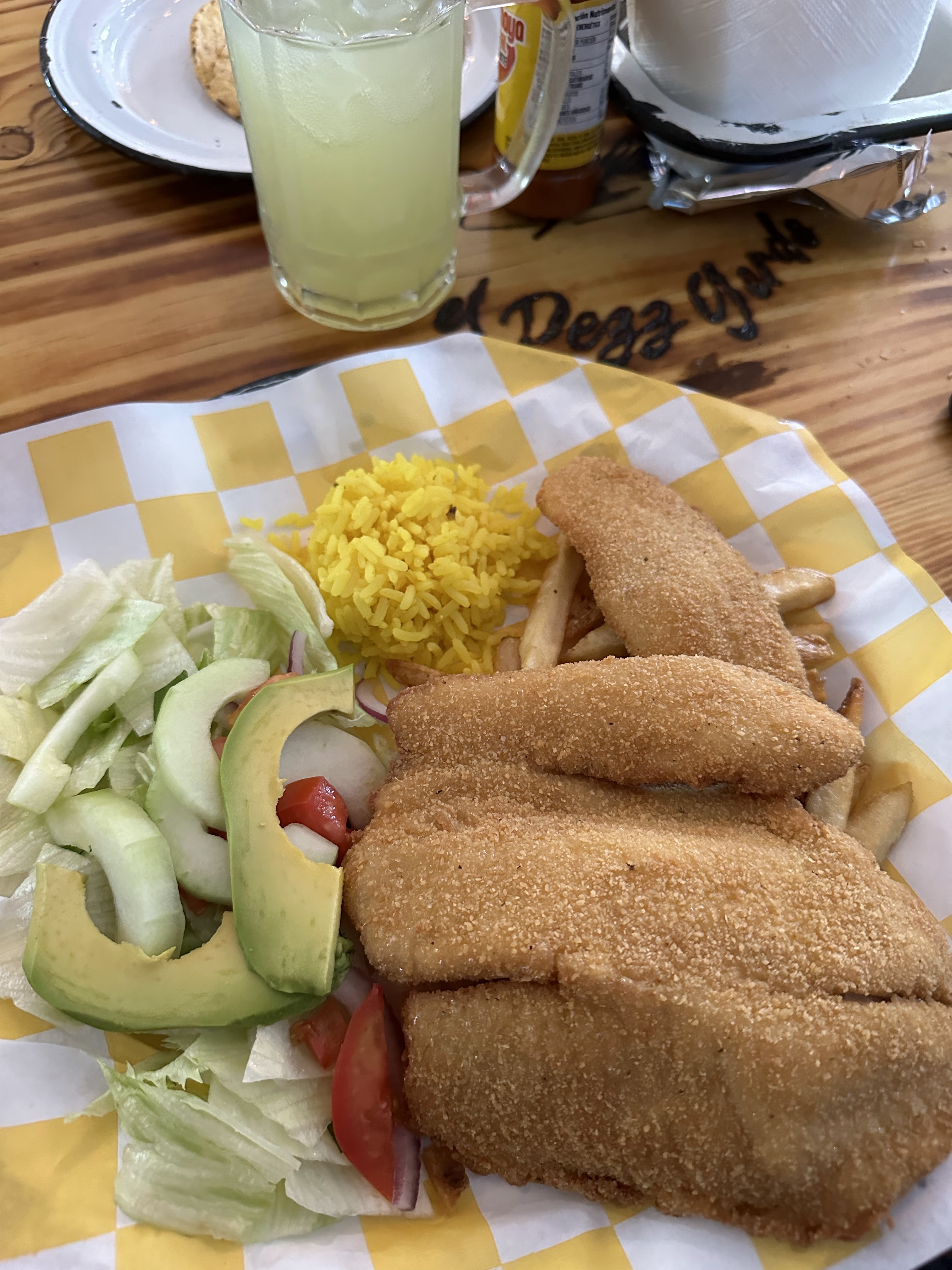 El Pez Gordo image 2