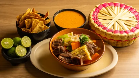 La Azucena image 6