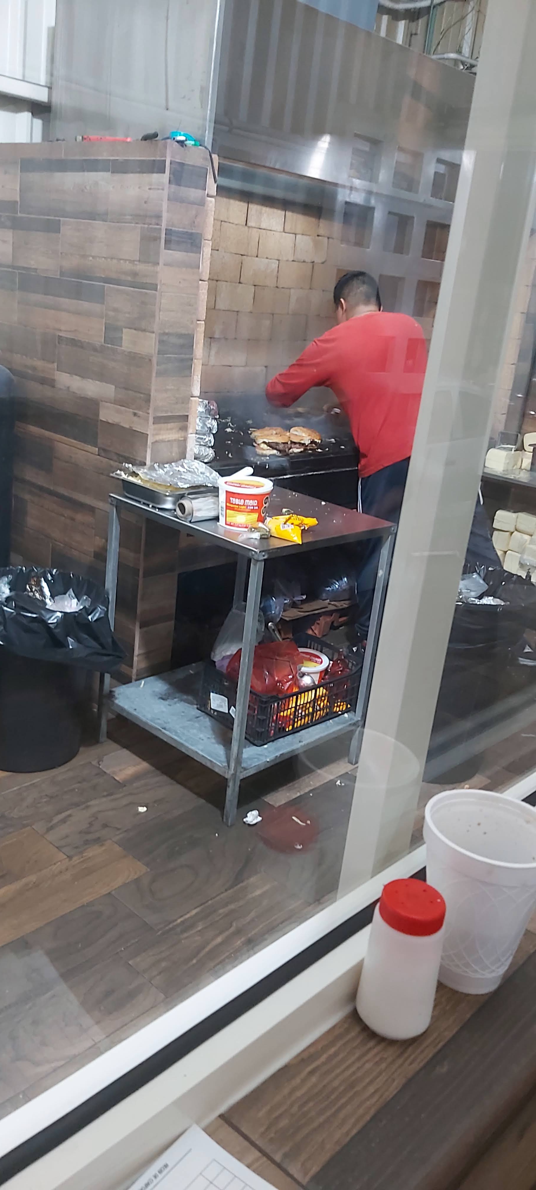 Martin's Burgers image 4