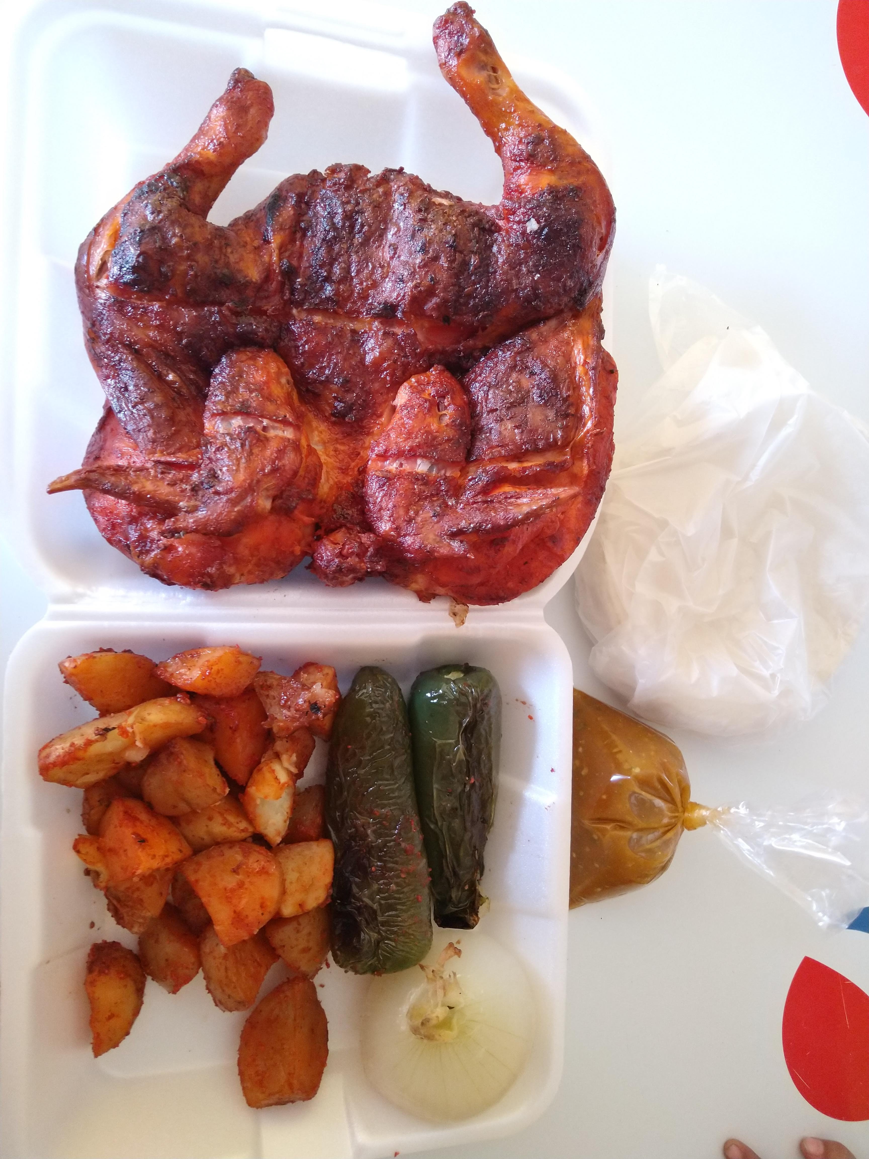 POLLOS LAREDO image 2