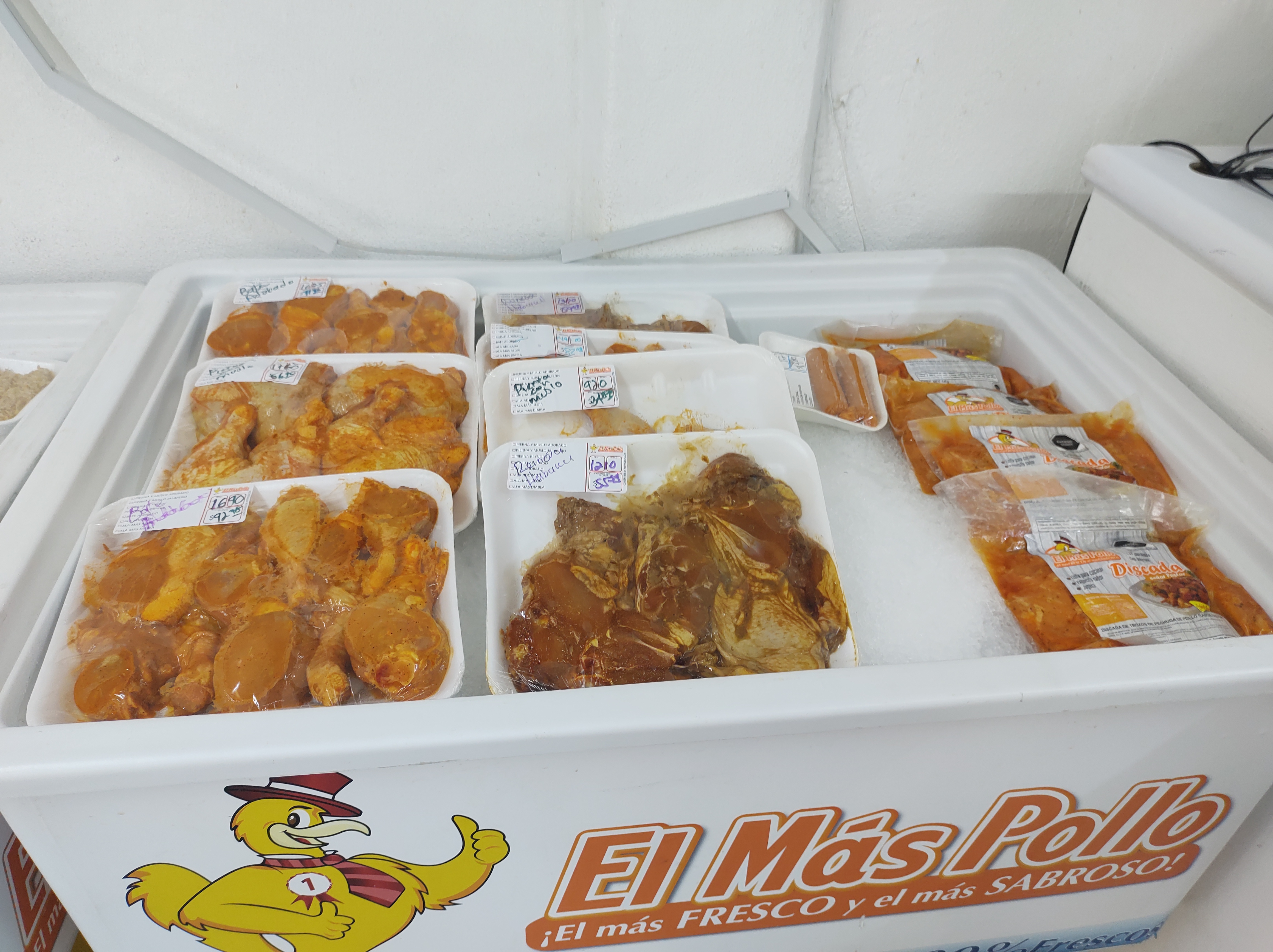 El Más Pollo La Aurora image 1