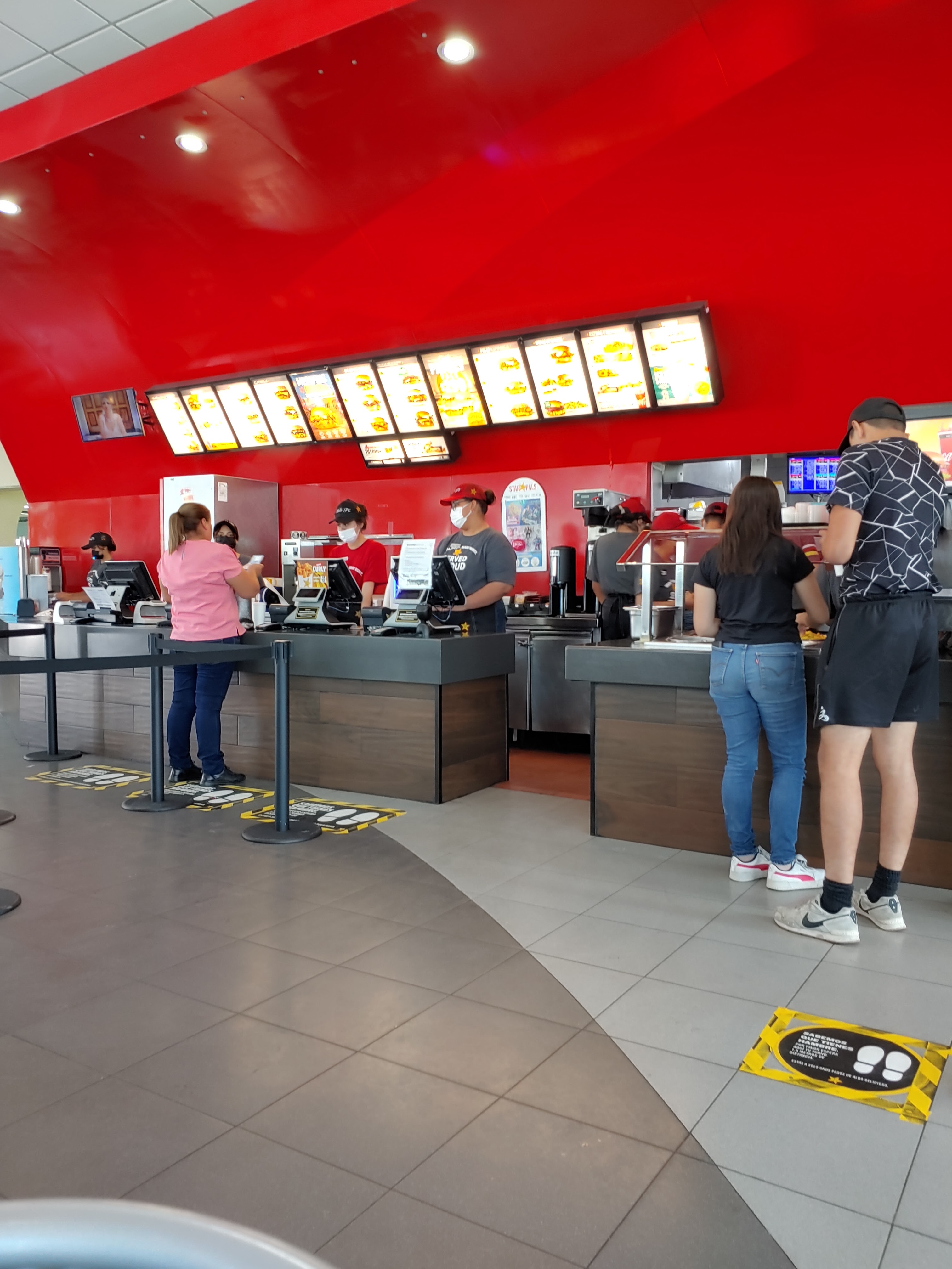 Carl's Jr. image 3