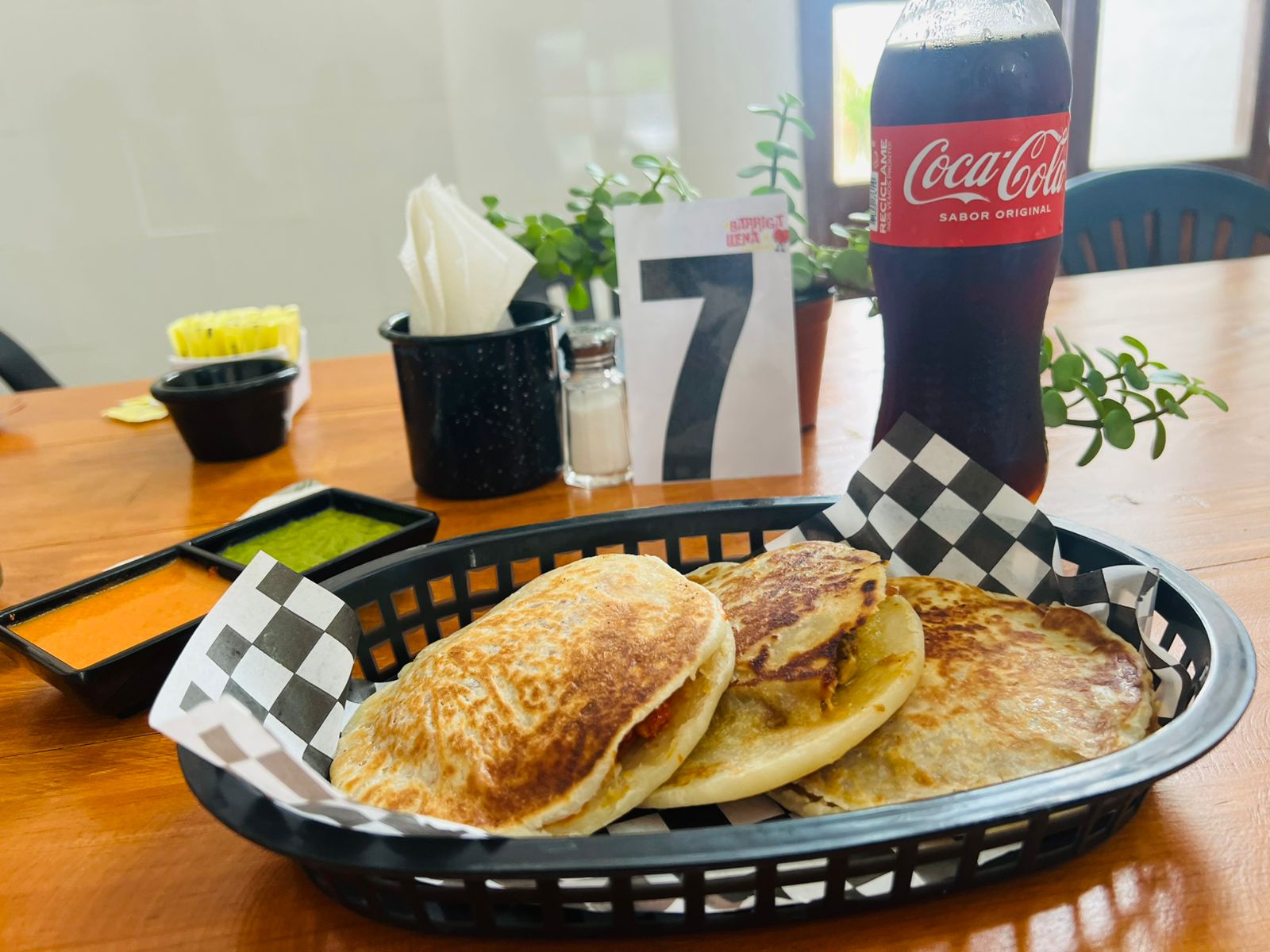 Barriga Llena Restaurante image 1