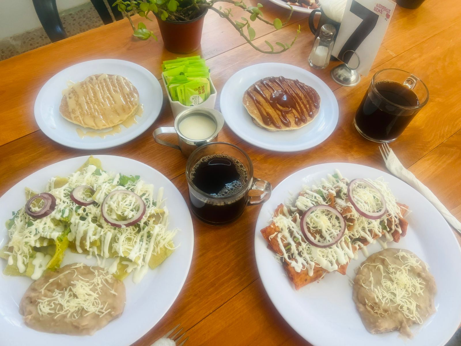 Barriga Llena Restaurante image 7