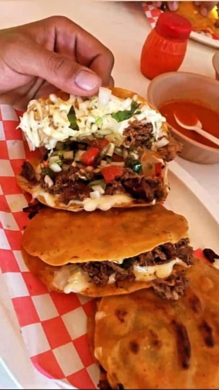 Barbacoa los roques image 1