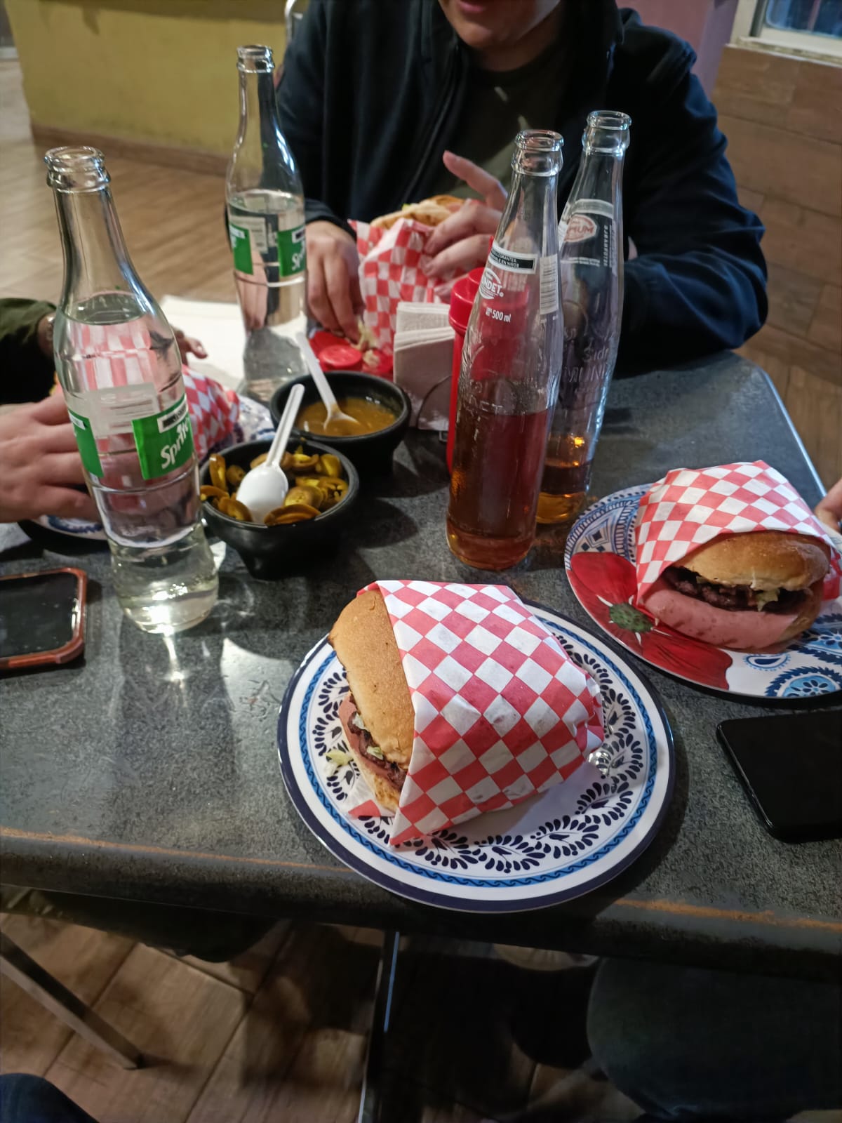 Hamburguesas Madero 1974 GP image 2