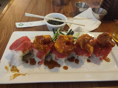 Sushi House image 8
