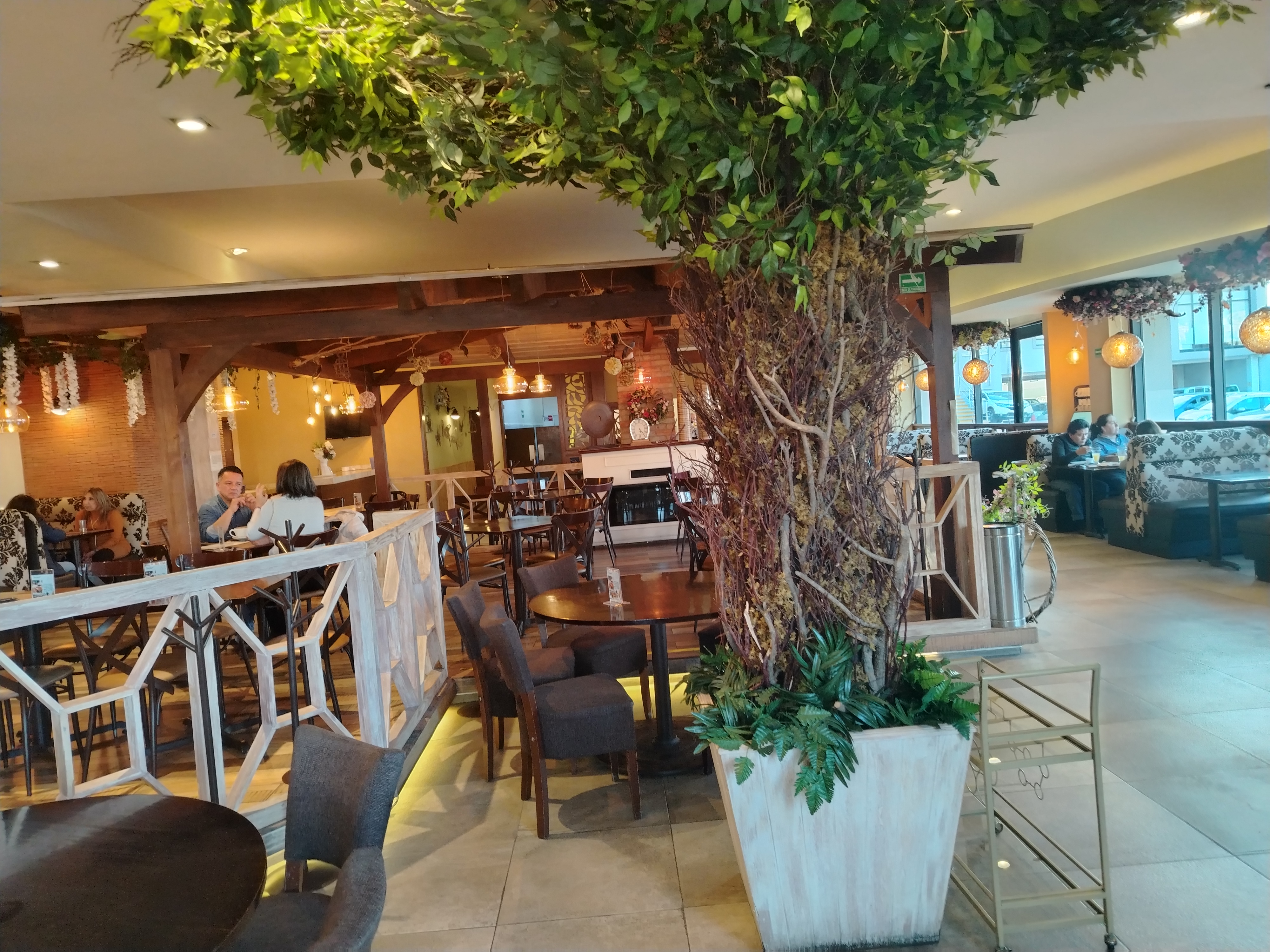 Cake House Plus image 5