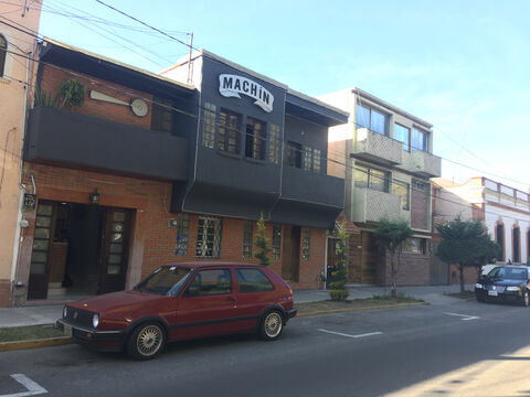 Machin Pizza & Bistro image 1