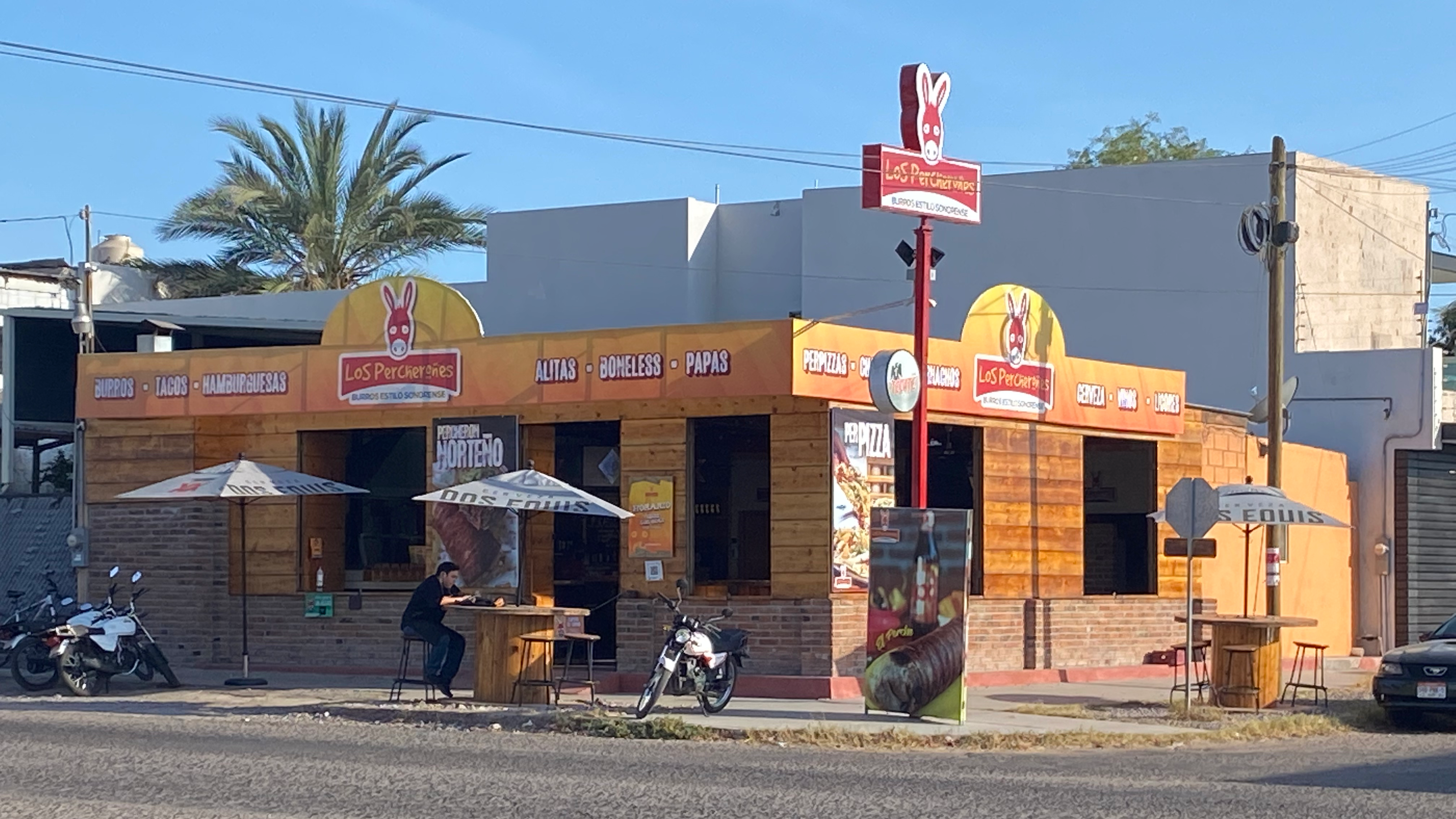 Los Percherones image 1