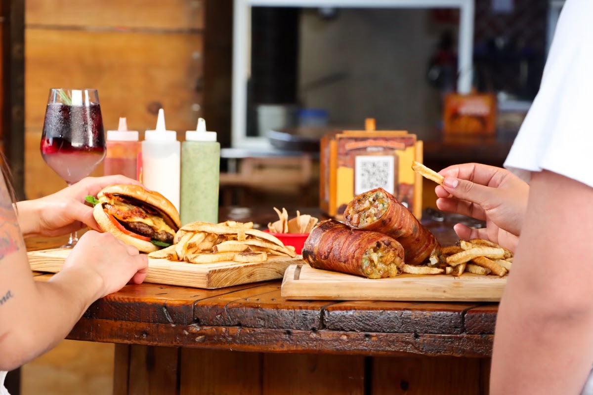 Los Percherones image 9