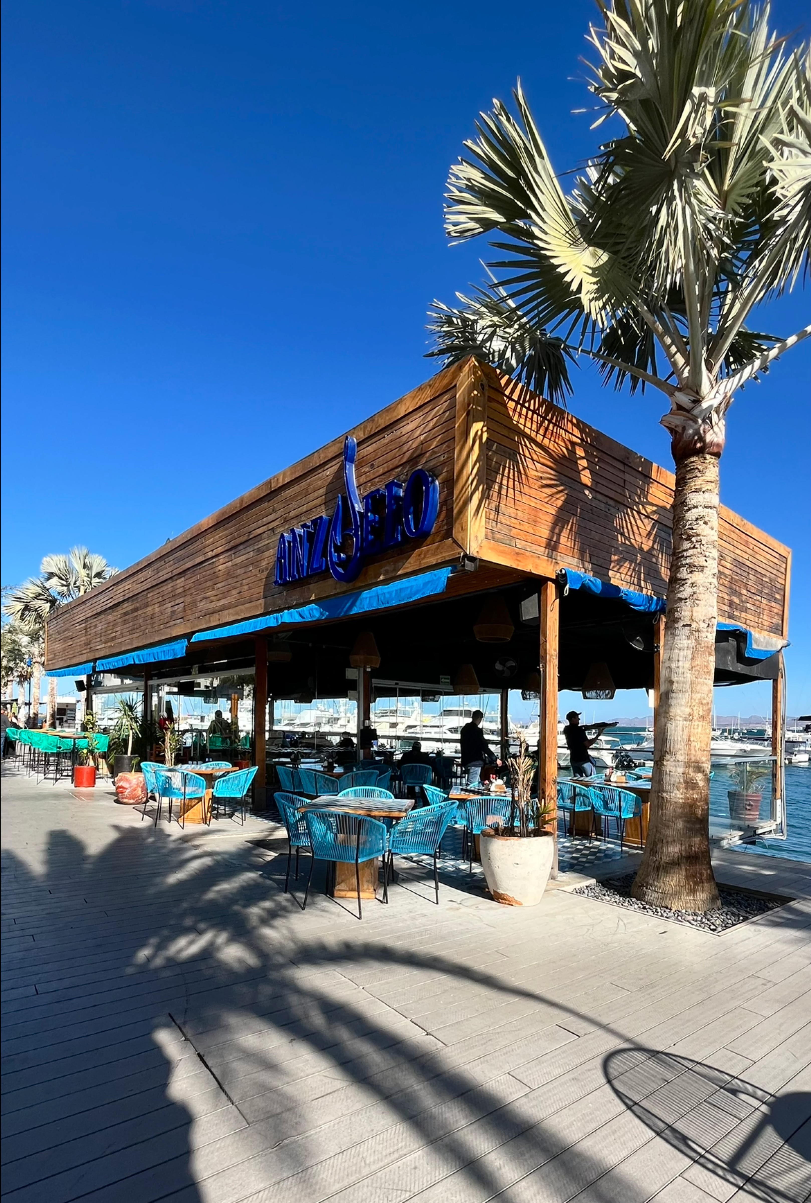 Anzuelo Cocina del Mar image 7