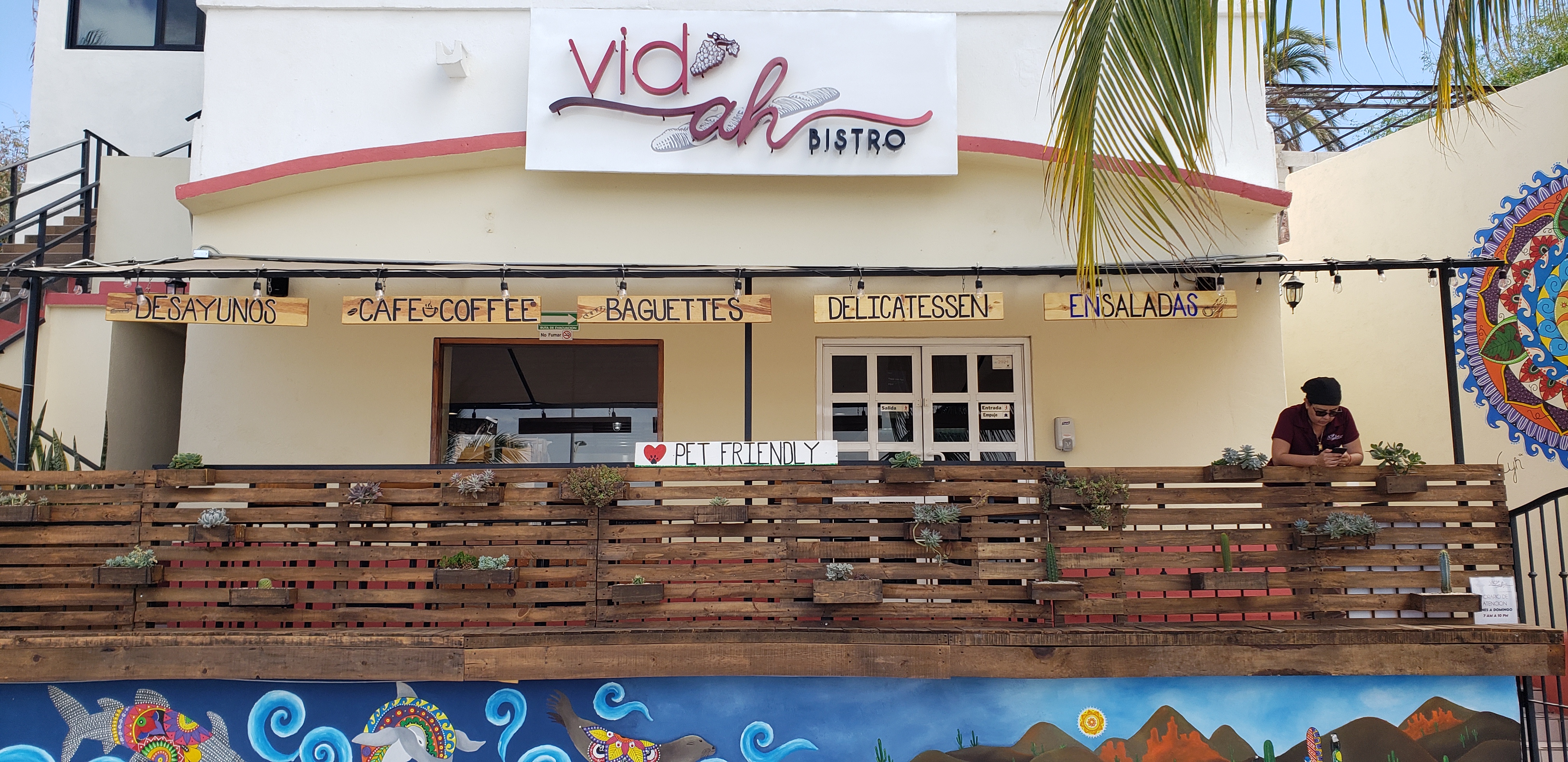 Vid'ah Bistro image 1