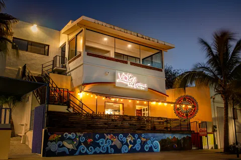 Vid'ah Bistro image 3