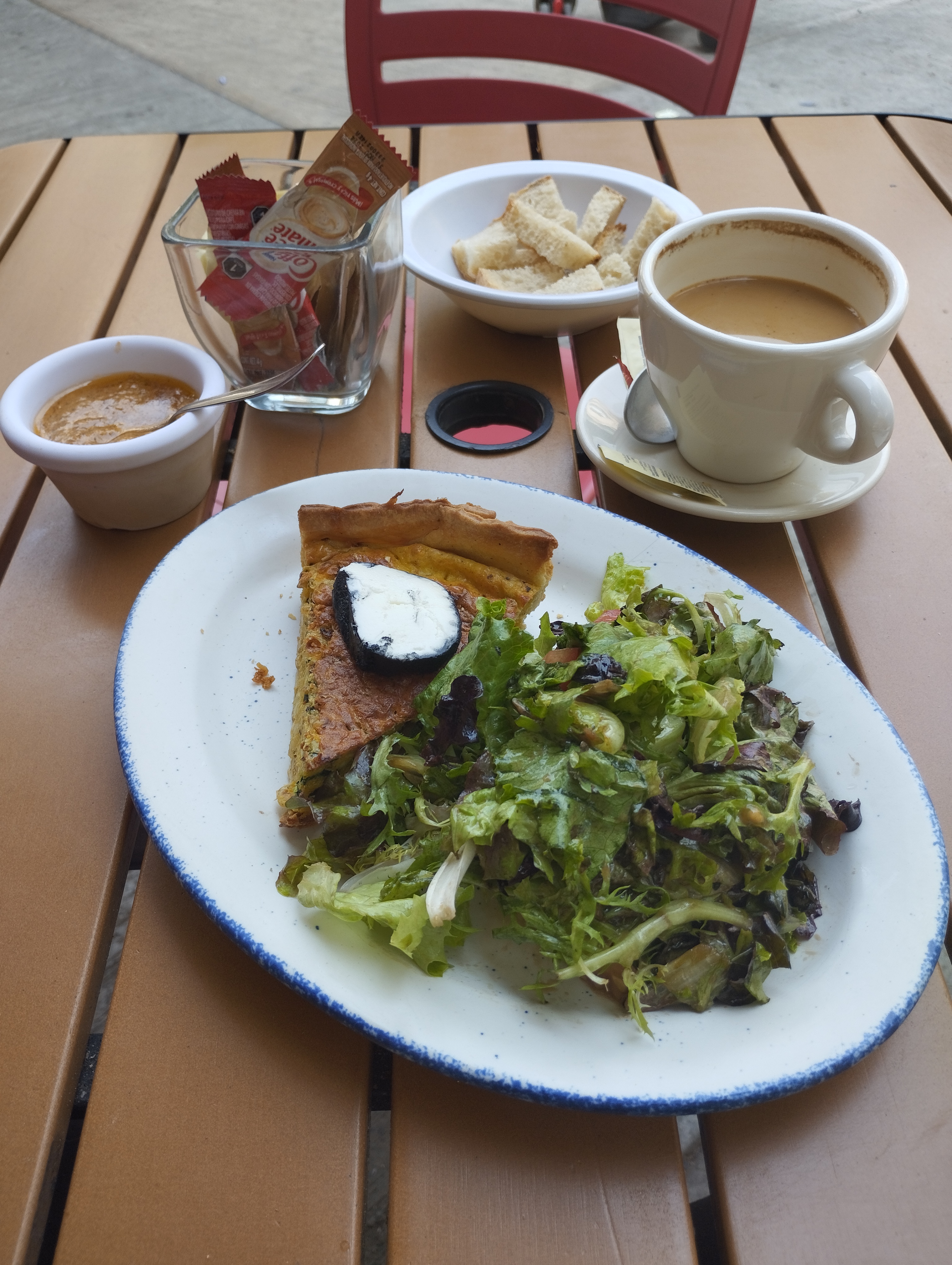 Piloncillo y Cascabel image 2