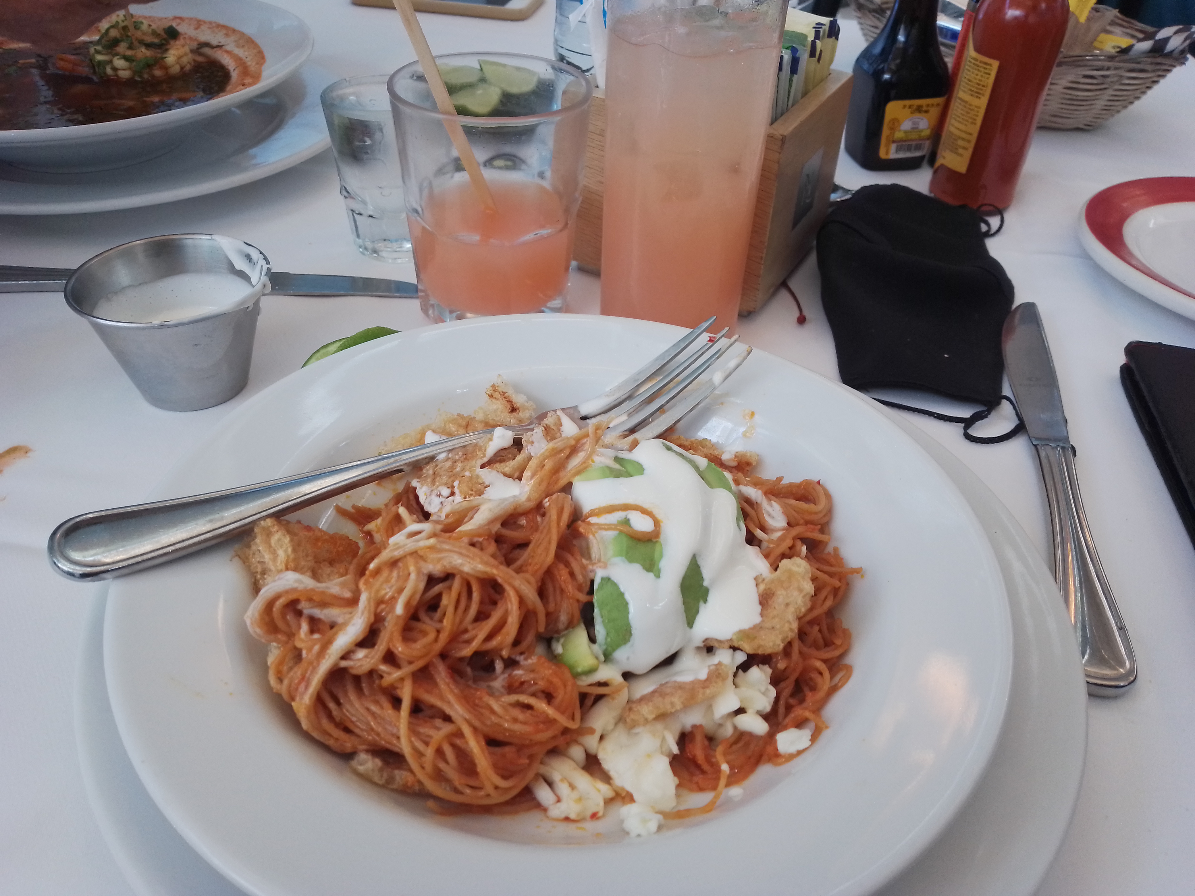 Los Canarios image 10