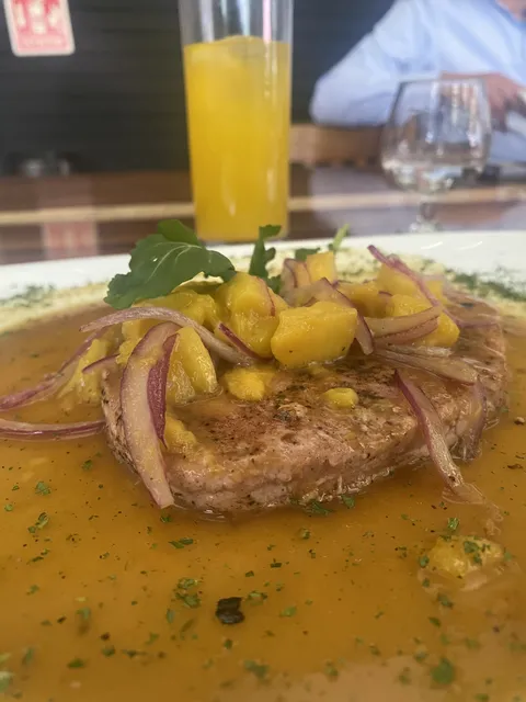 Mío Restaurante image 8