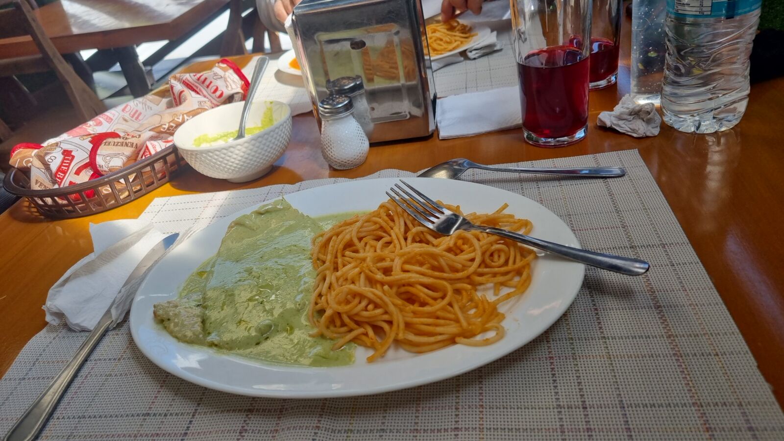 IZLACAFE image 9