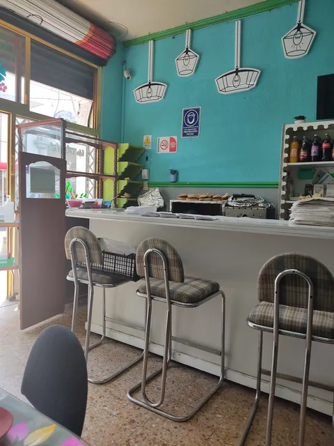El Jitomate Romántico Tortas image 3