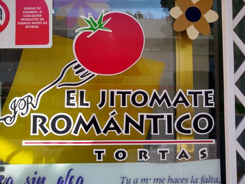 El Jitomate Romántico Tortas image 6