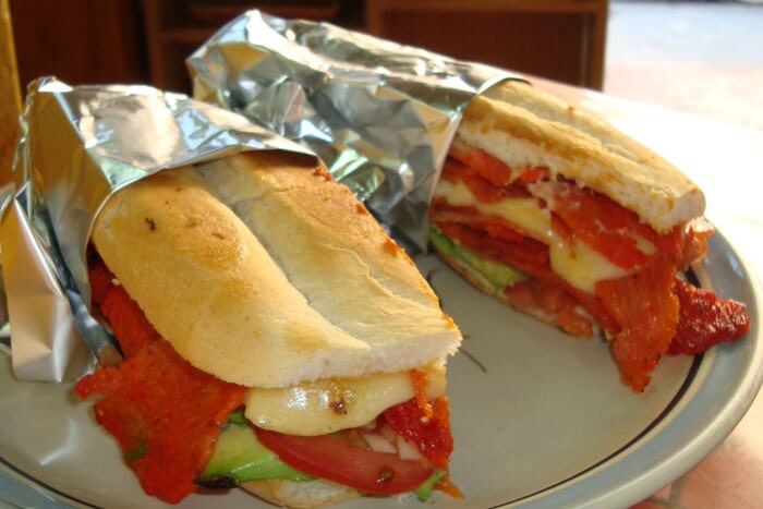 El Jitomate Romántico Tortas image 10