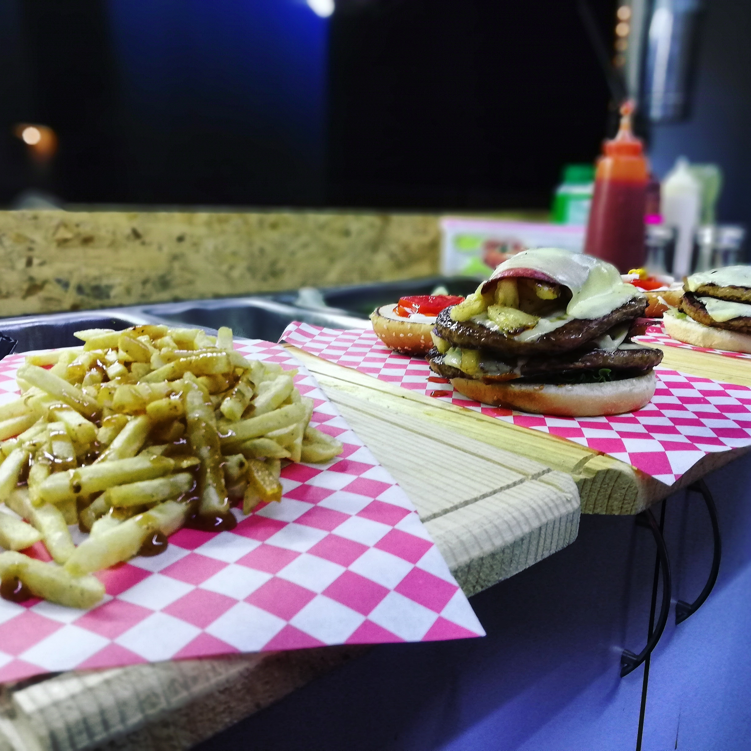 A la burgeer image 4