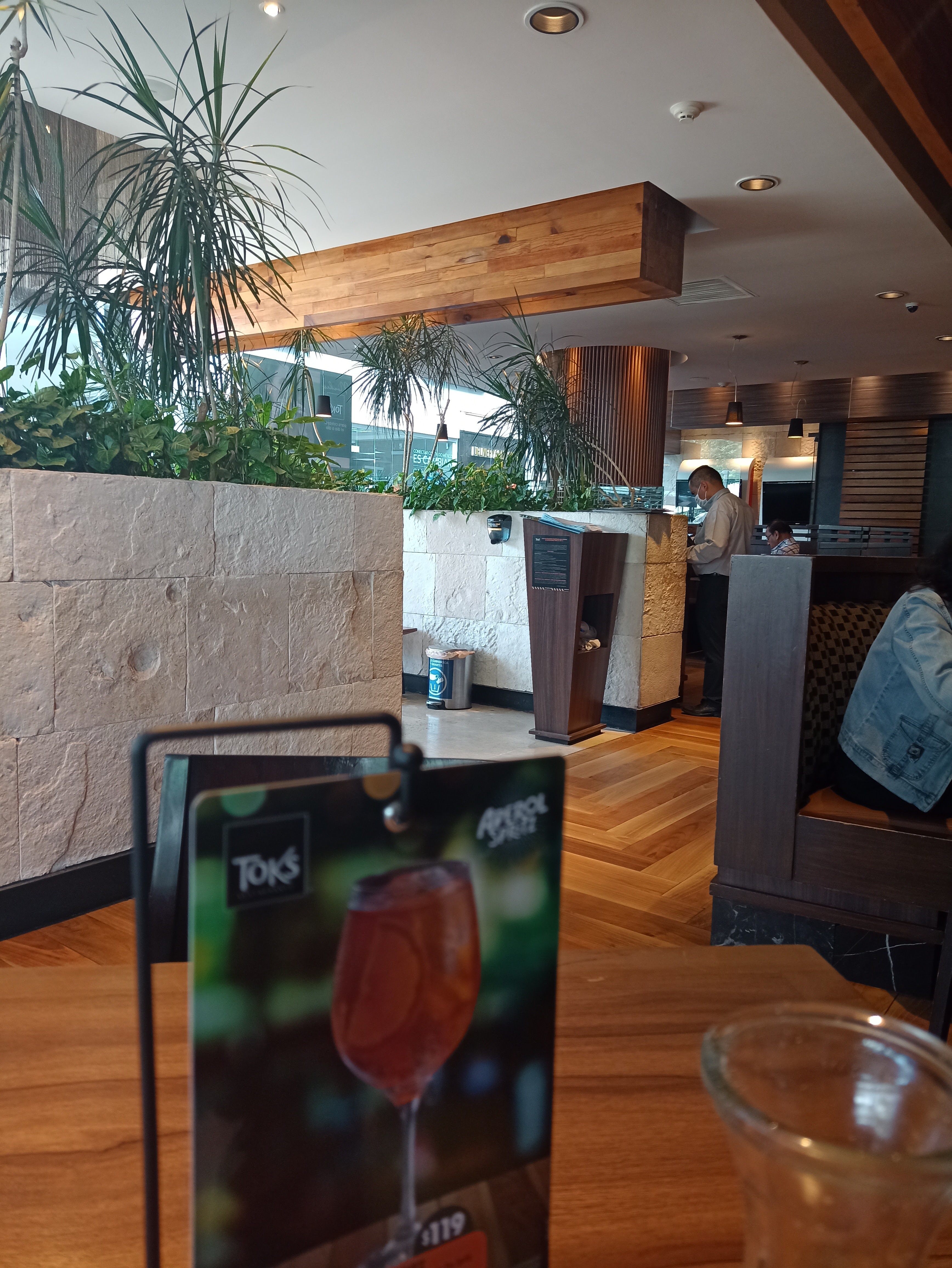 Toks Pasaje San Jerónimo image 7