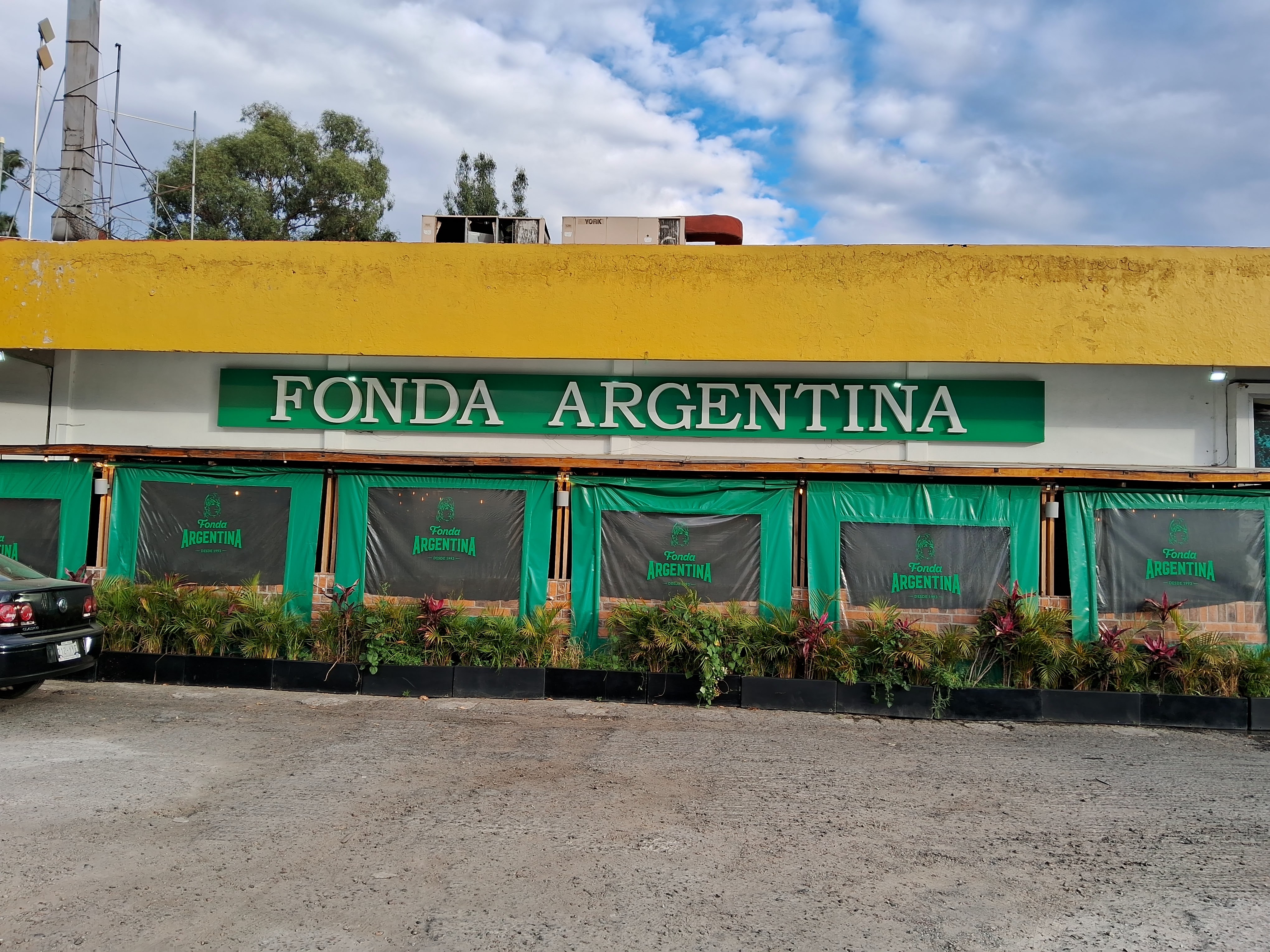 Fonda Argentina San Jerónimo image 1