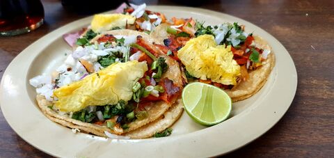 Taquería La Linterna image 1