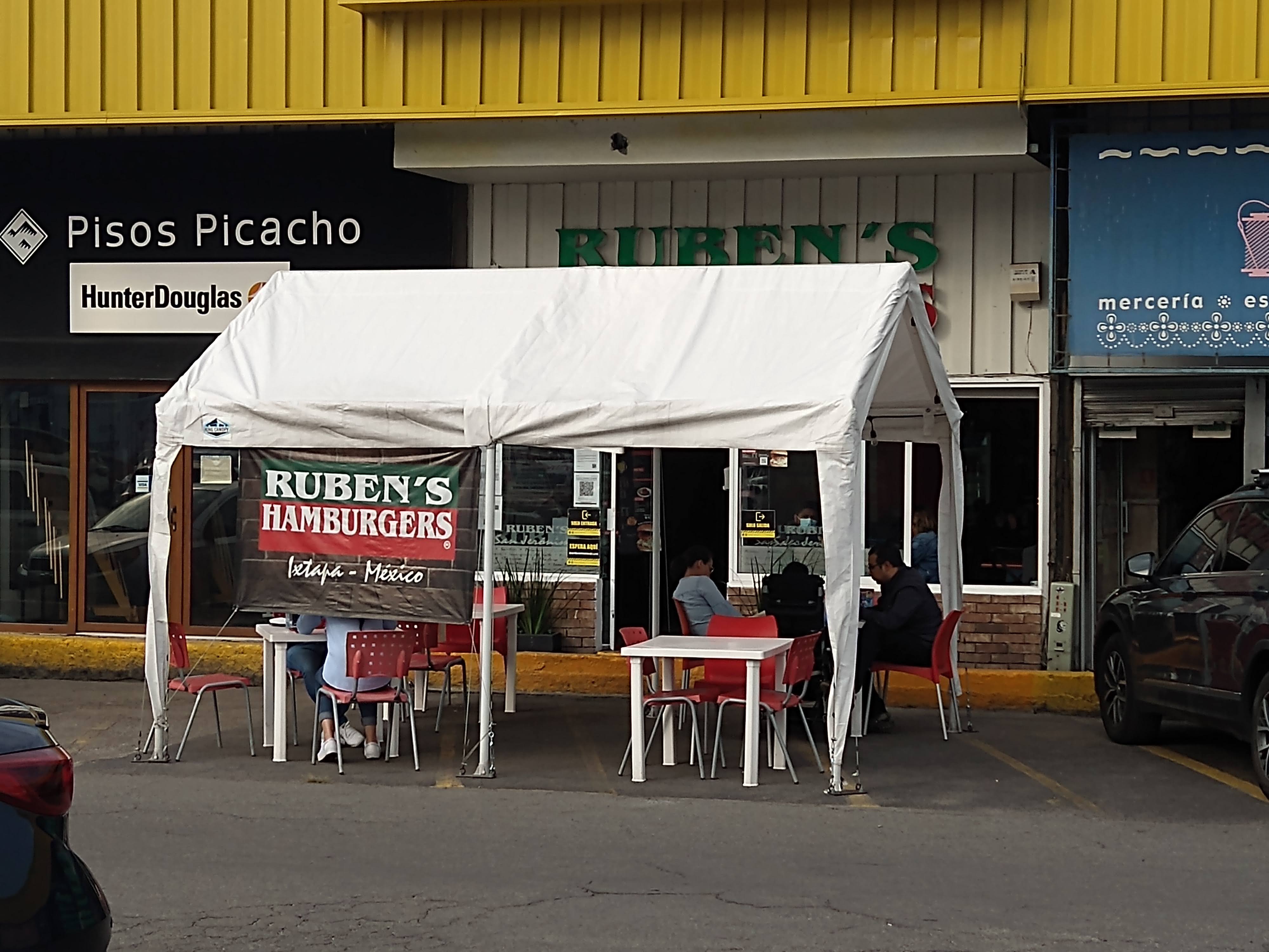 Ruben’s Hamburgers San Jerónimo image 1